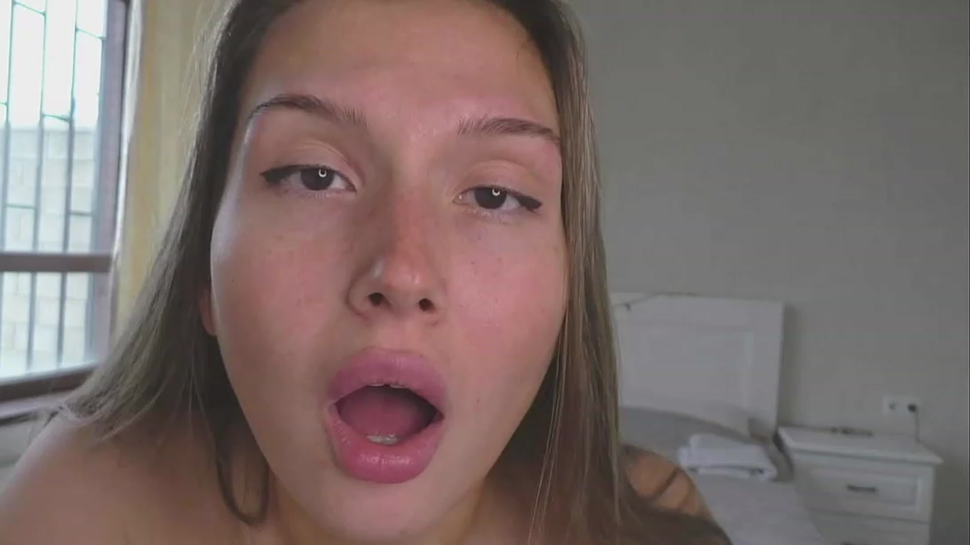 Gallery image thumbnail from LeraNuttella's myfreecams stream on, 02/25/2024, 10:22 image 3 of 20