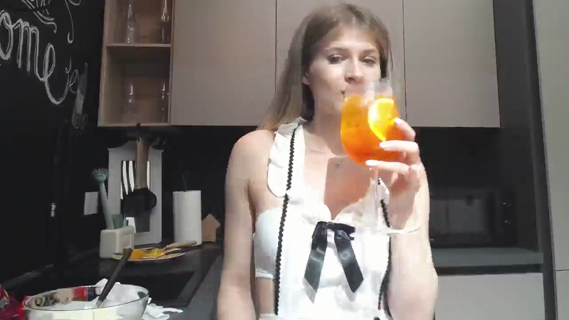 Gallery image thumbnail from LeslieInRome's myfreecams stream on, 09/07/2024, 20:45 image 5 of 20