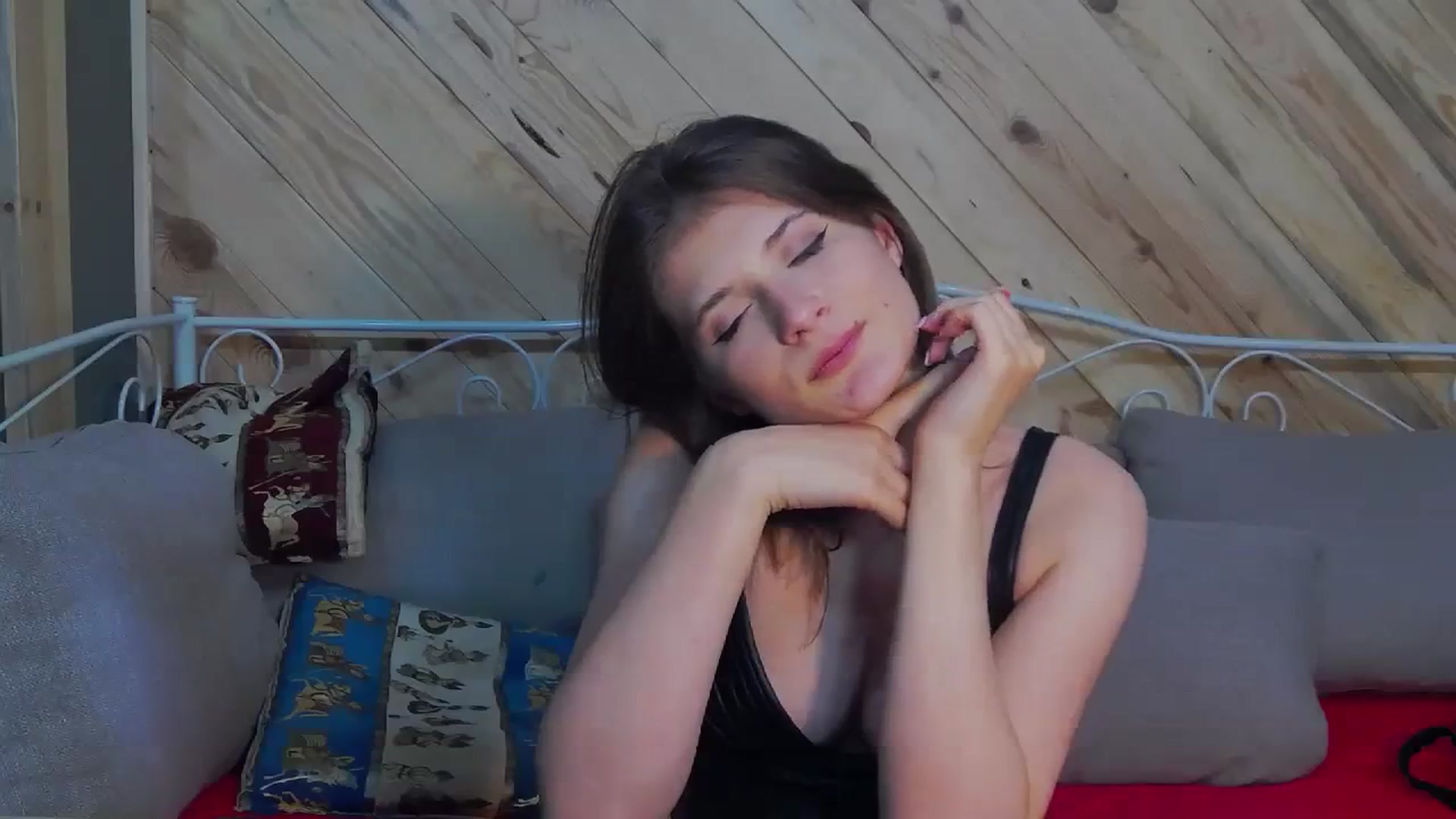 Gallery image thumbnail from LeslieKat's myfreecams stream on, 11/09/2023, 22:33 image 20 of 20