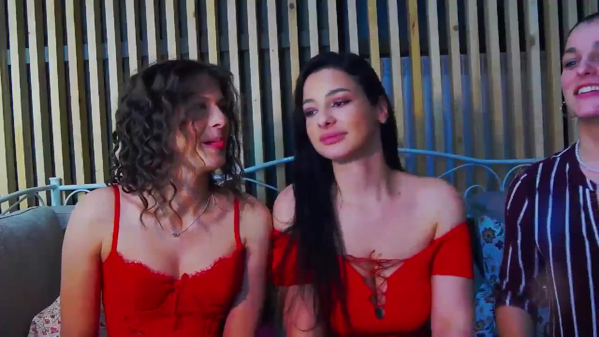Gallery image thumbnail from LeslieKat's myfreecams stream on, 12/07/2023, 19:26 image 6 of 20