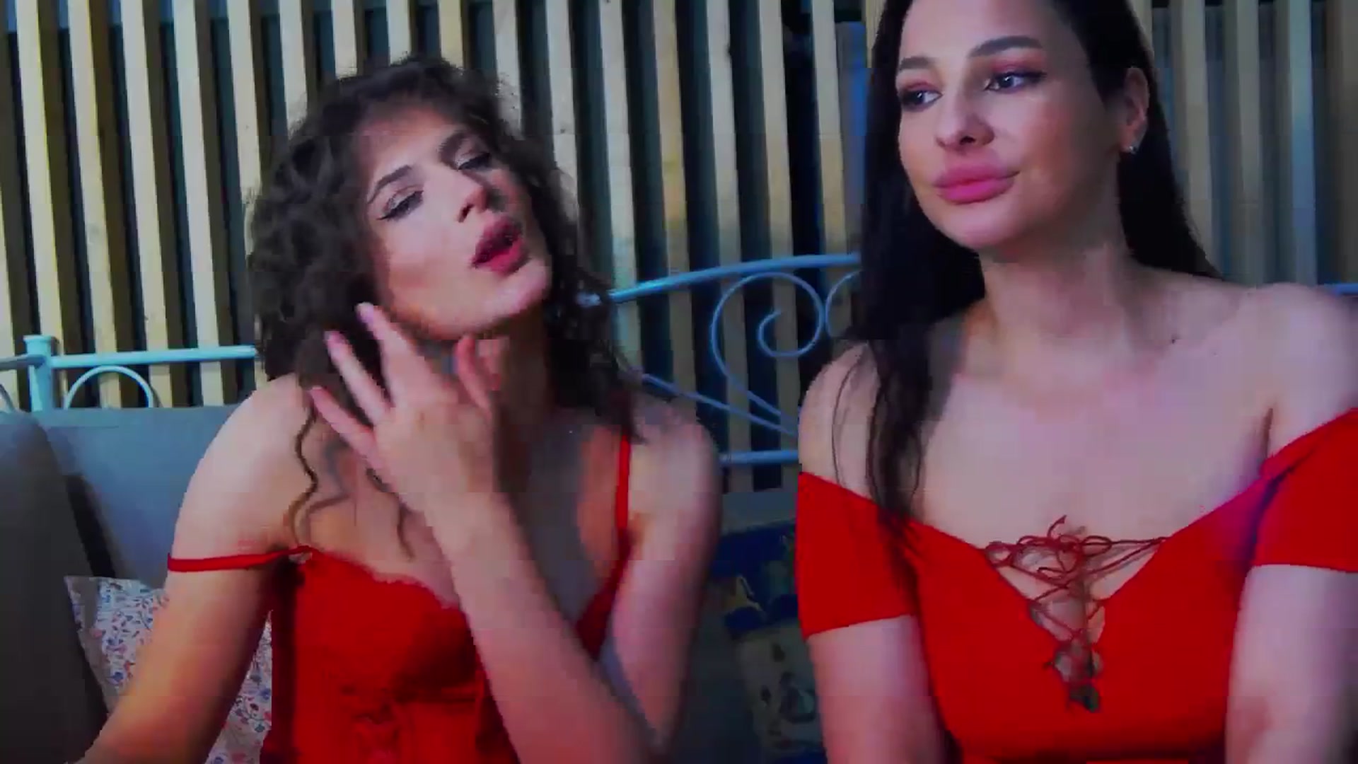 Gallery image thumbnail from LeslieKat's myfreecams stream on, 12/07/2023, 19:26 image 2 of 20