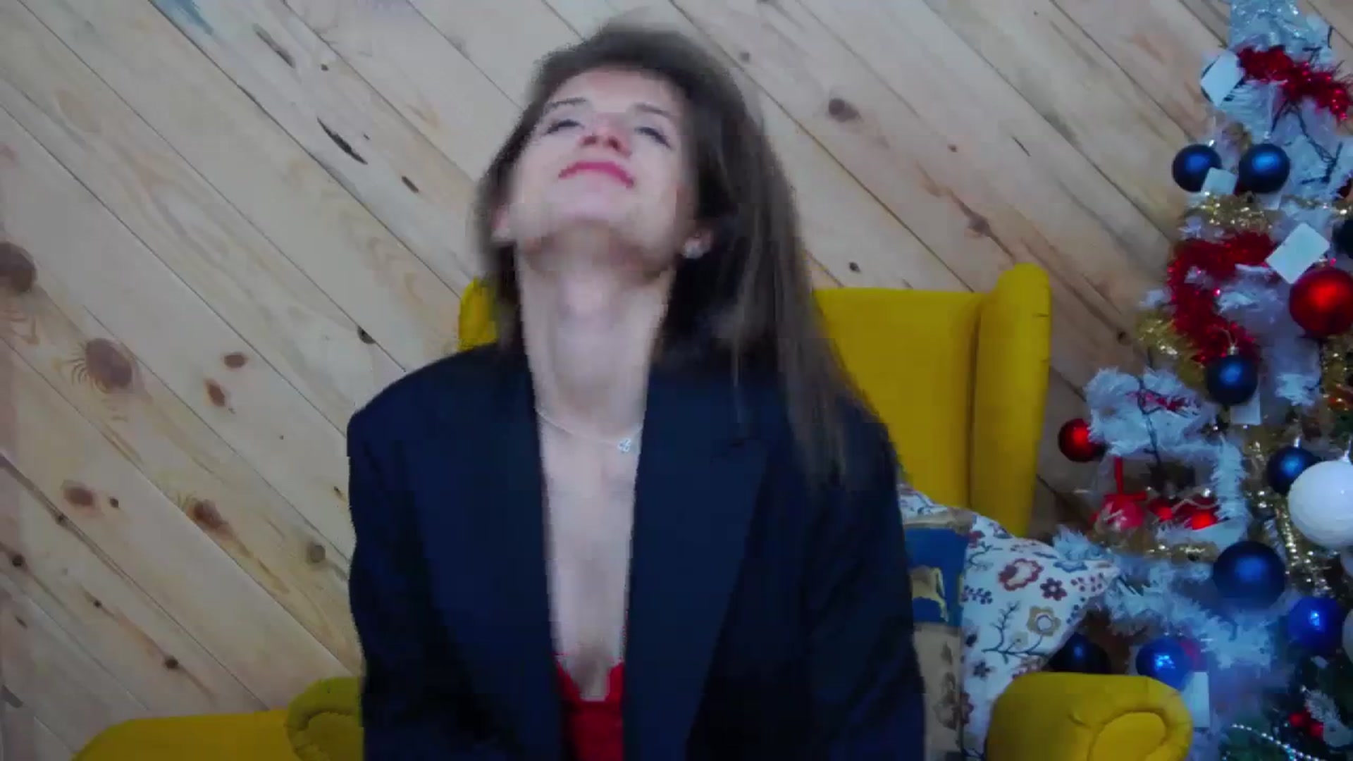Gallery image thumbnail from LeslieKat's myfreecams stream on, 12/24/2023, 22:38 image 5 of 20