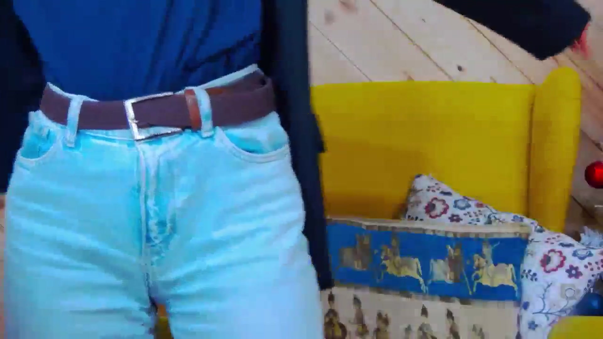 Gallery image thumbnail from LeslieKat's myfreecams stream on, 12/24/2023, 23:38 image 12 of 20