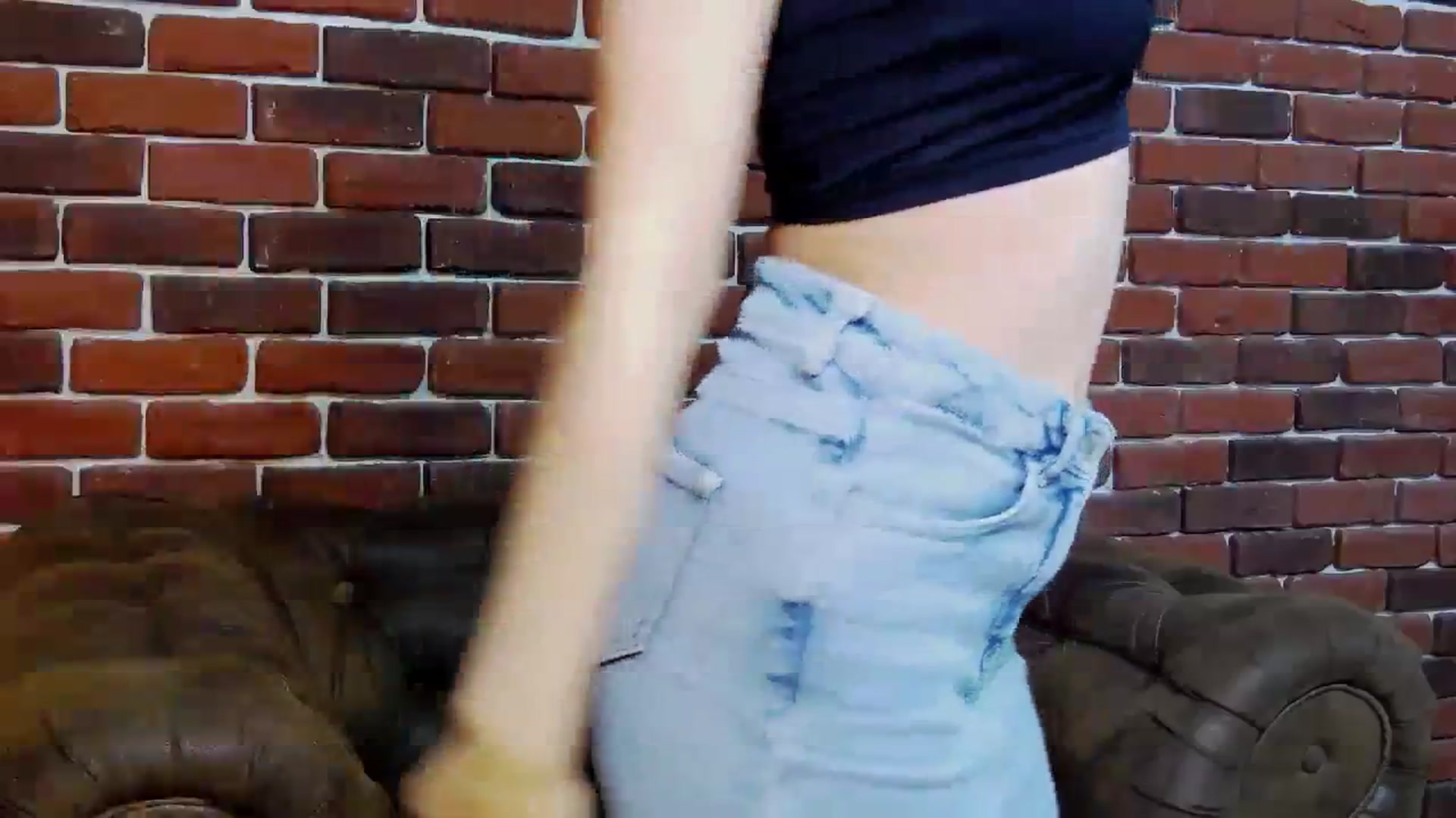 Gallery image thumbnail from LeslieKat's myfreecams stream on, 12/28/2023, 19:08 image 5 of 20