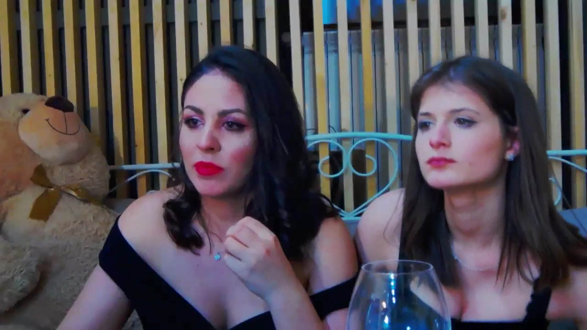 Gallery image thumbnail from LeslieKat's myfreecams stream on, 01/01/2024, 01:11 image 20 of 20