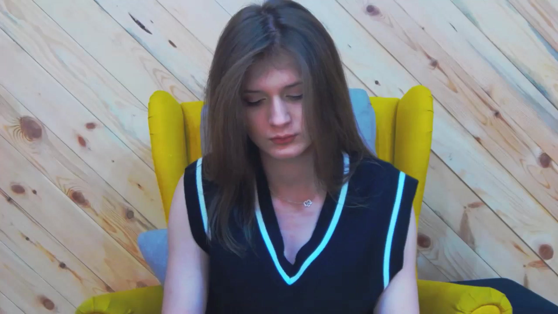 Gallery image thumbnail from LeslieKat's myfreecams stream on, 01/08/2024, 19:02 image 7 of 20