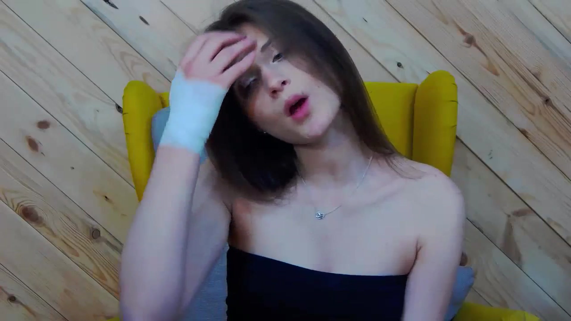 Gallery image thumbnail from LeslieKat's myfreecams stream on, 01/13/2024, 20:38 image 2 of 20