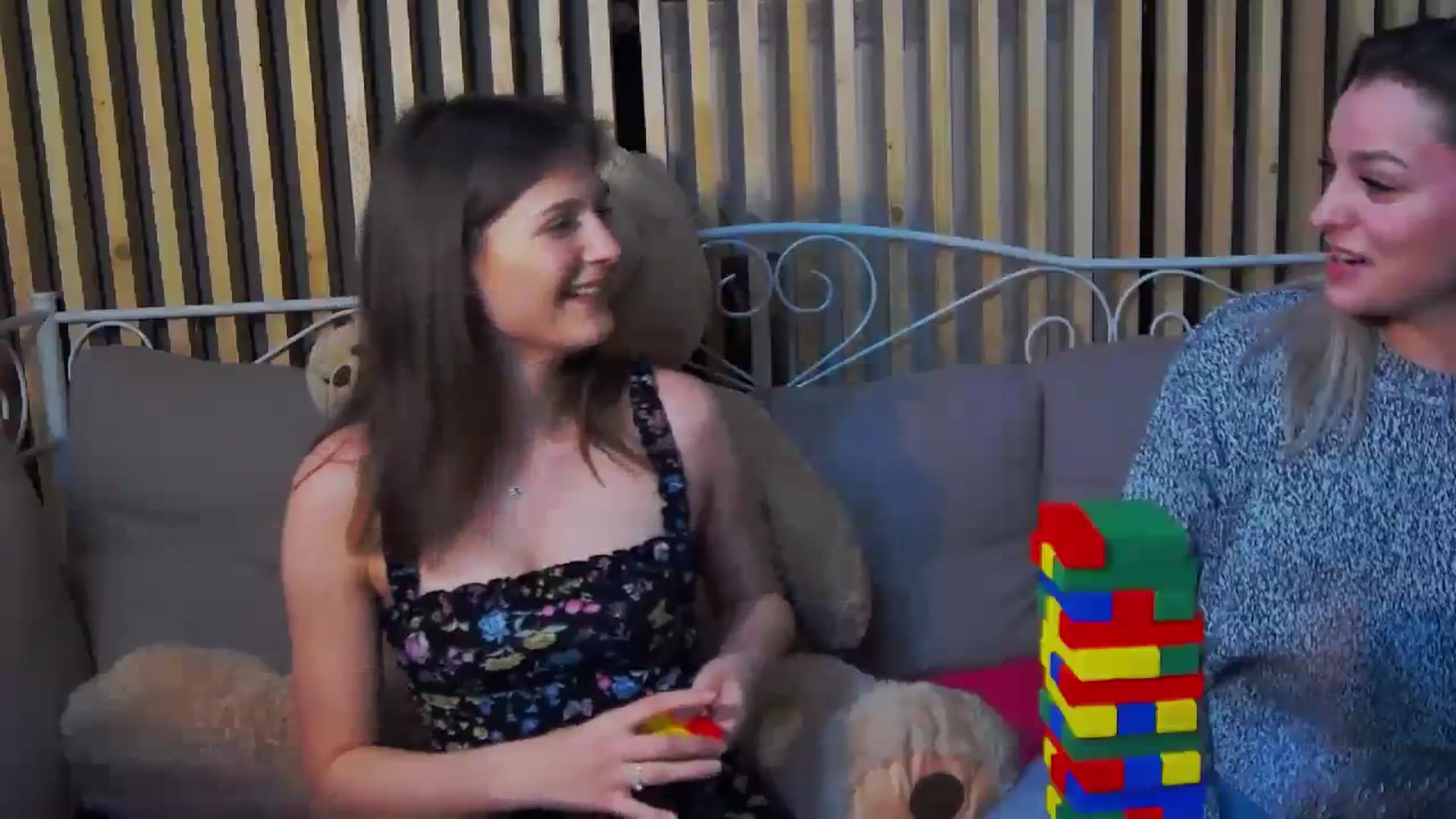 Gallery image thumbnail from LeslieKat's myfreecams stream on, 01/22/2024, 20:26 image 6 of 20