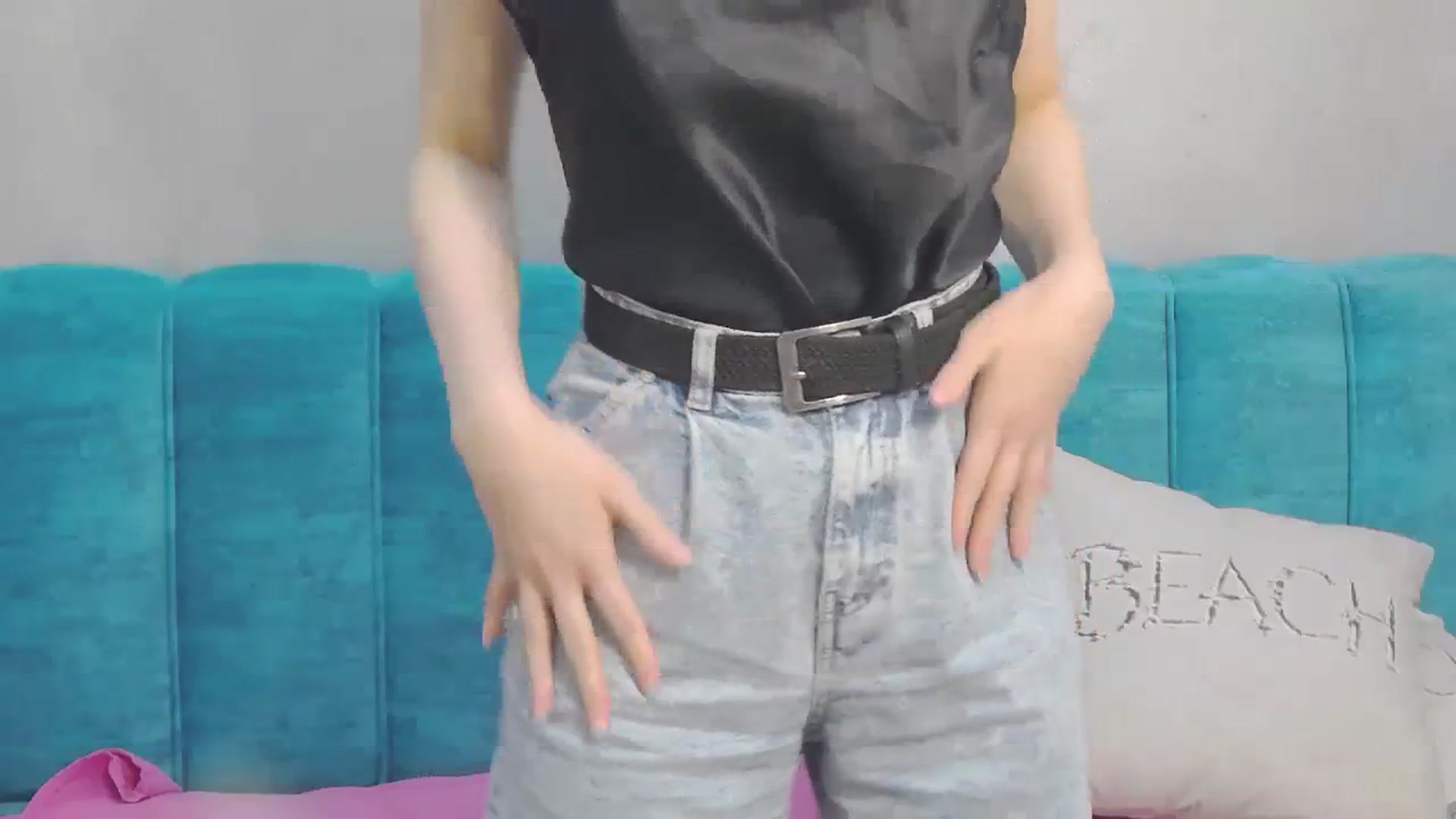 Gallery image thumbnail from LeslieKat's myfreecams stream on, 01/29/2024, 24:51 image 9 of 20