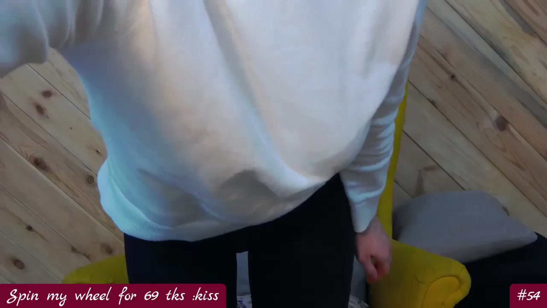 Gallery image thumbnail from LeslieKat's myfreecams stream on, 03/07/2024, 24:56 image 18 of 20