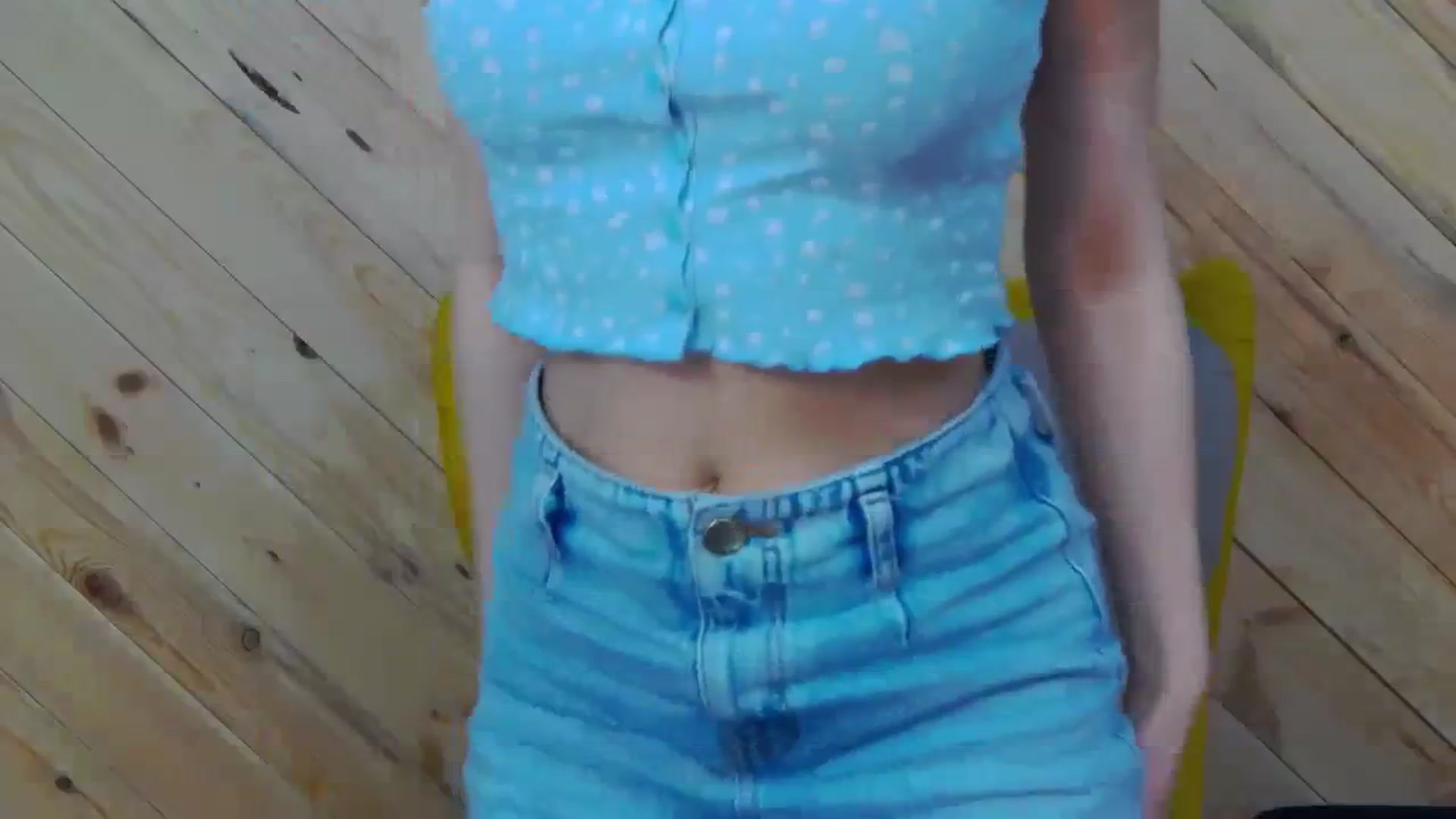 Gallery image thumbnail from LeslieKat's myfreecams stream on, 03/07/2024, 18:46 image 15 of 20