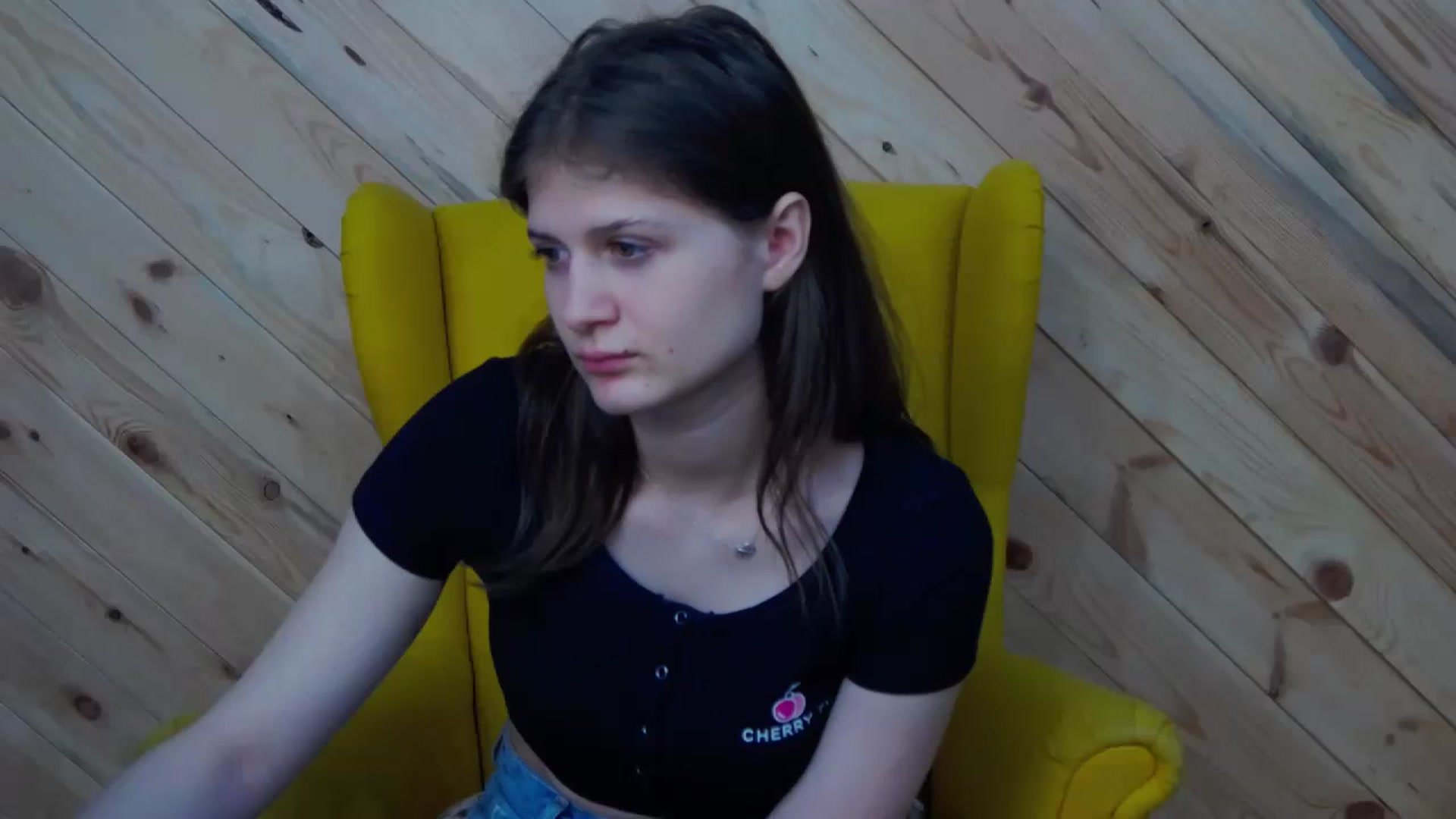 Gallery image thumbnail from LeslieKat's myfreecams stream on, 03/09/2024, 18:18 image 11 of 20