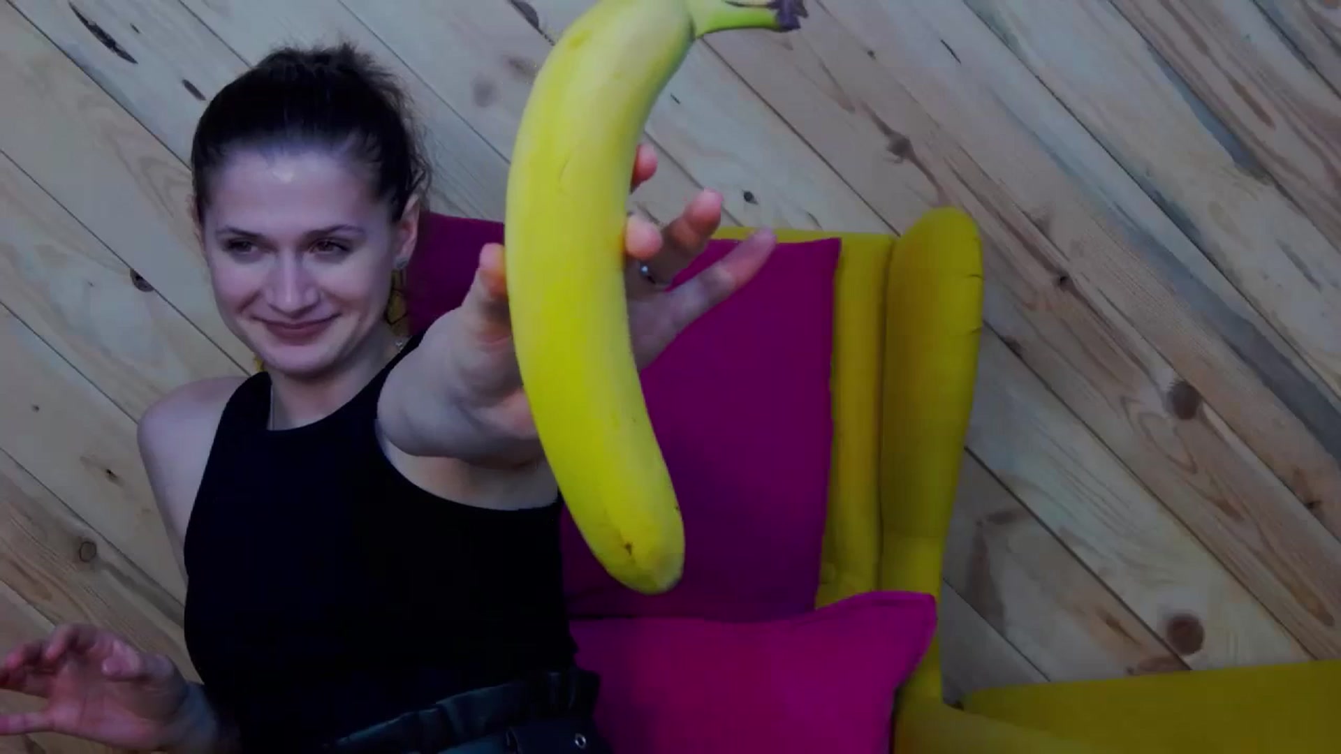 Gallery image thumbnail from LeslieKat's myfreecams stream on, 03/22/2024, 19:09 image 4 of 20