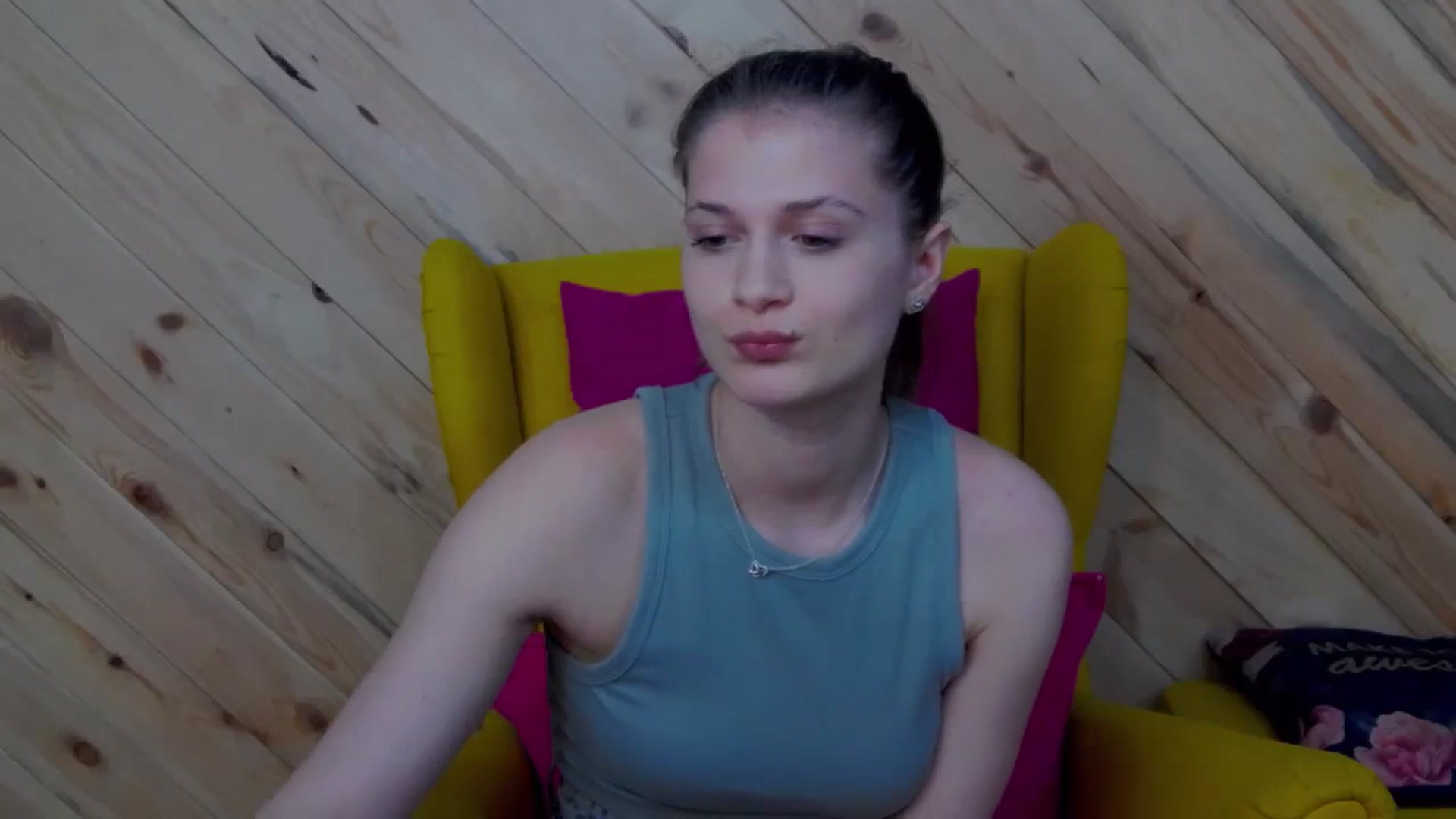 Gallery image thumbnail from LeslieKat's myfreecams stream on, 03/29/2024, 19:46 image 4 of 20