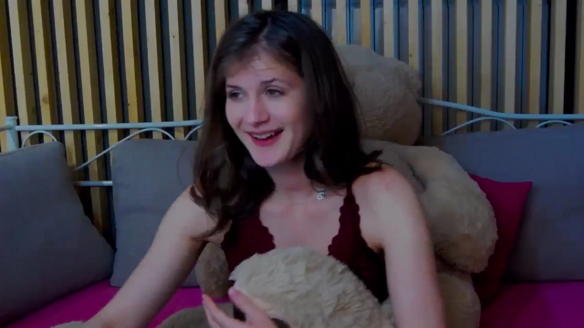 Gallery image thumbnail from LeslieKat's myfreecams stream on, 04/01/2024, 24:57 image 6 of 20