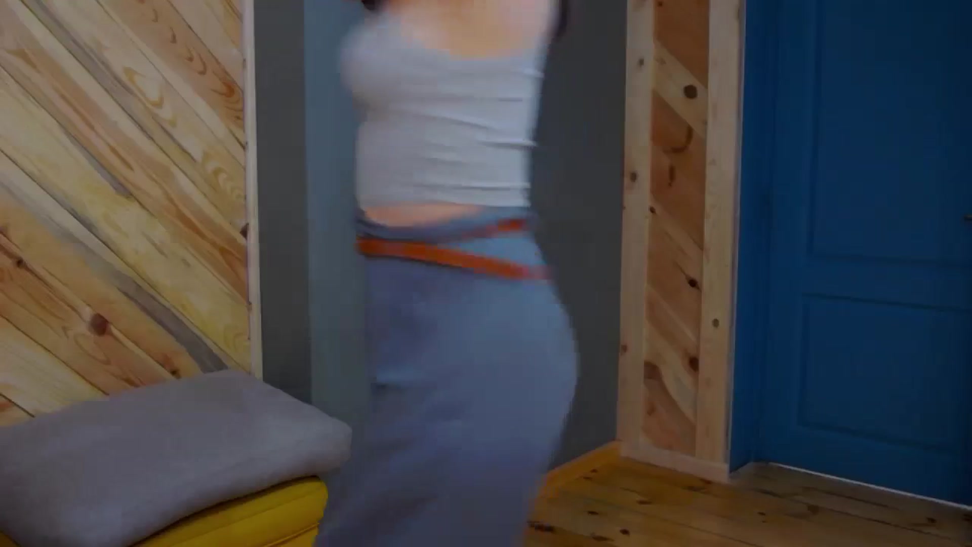 Gallery image thumbnail from LeslieKat's myfreecams stream on, 04/08/2024, 19:05 image 19 of 20