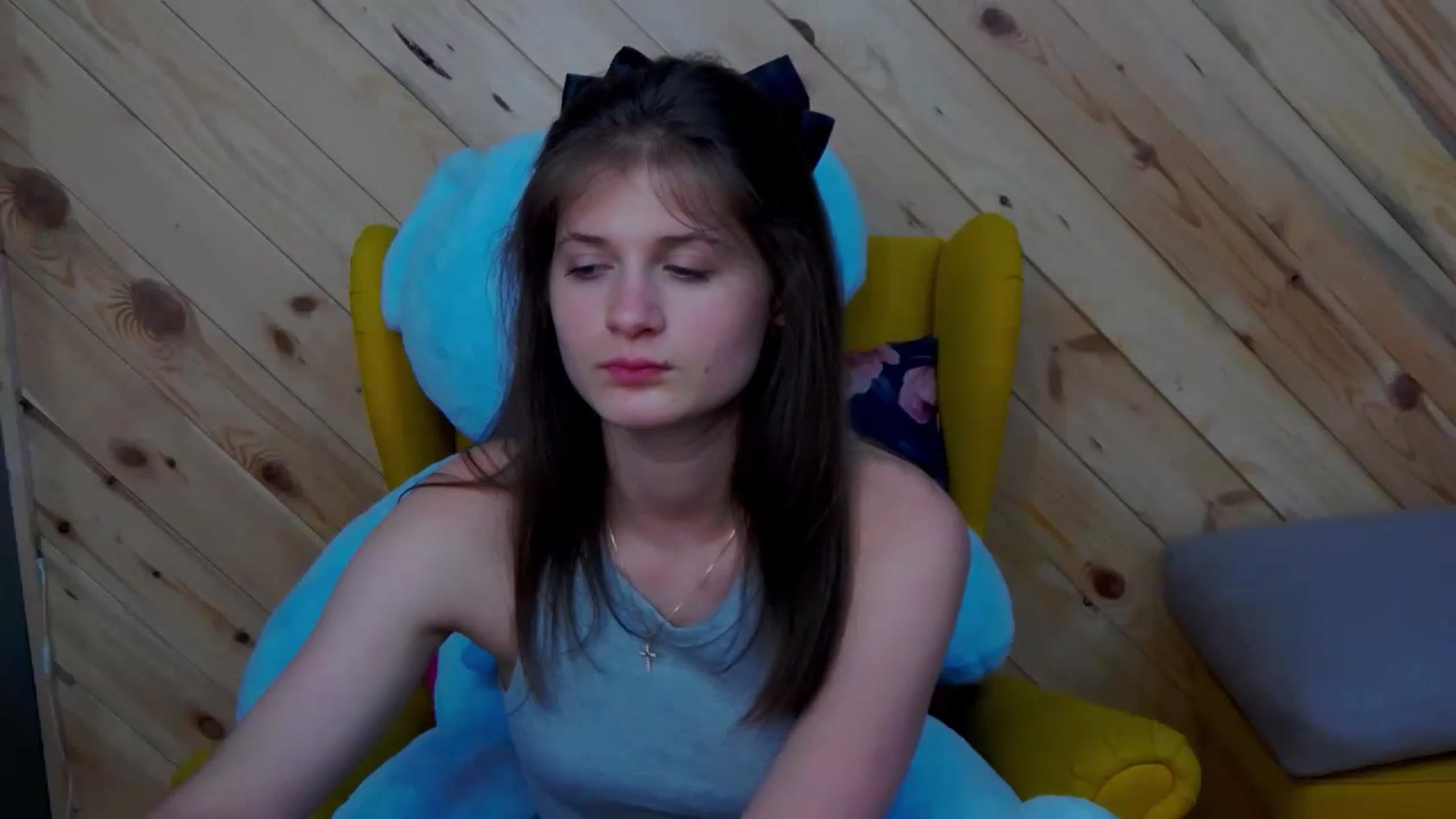 Gallery image thumbnail from LeslieKat's myfreecams stream on, 04/08/2024, 23:38 image 14 of 20
