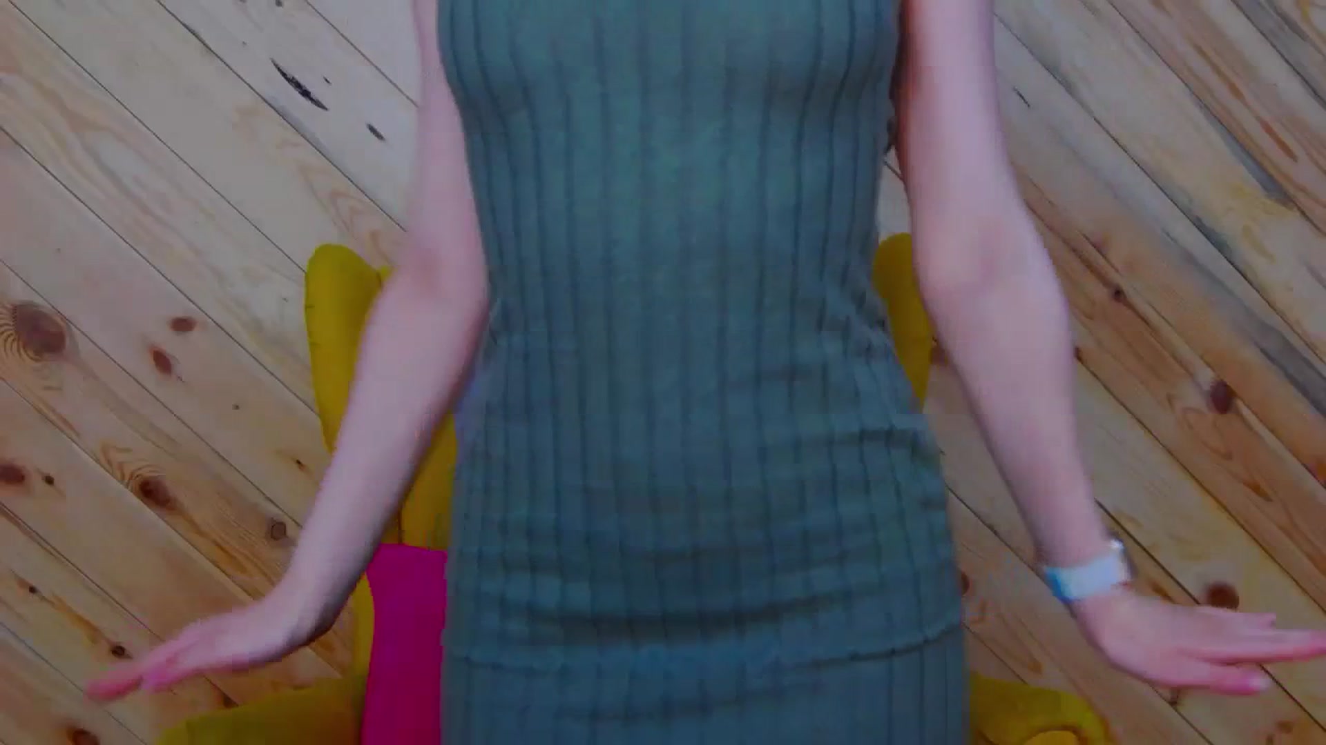 Gallery image thumbnail from LeslieKat's myfreecams stream on, 04/10/2024, 17:34 image 3 of 20
