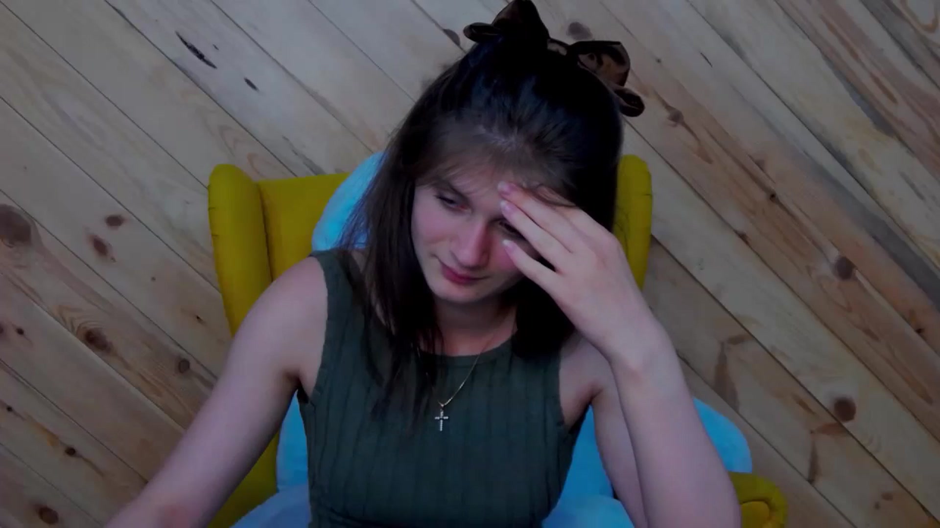 Gallery image thumbnail from LeslieKat's myfreecams stream on, 04/10/2024, 21:39 image 10 of 20