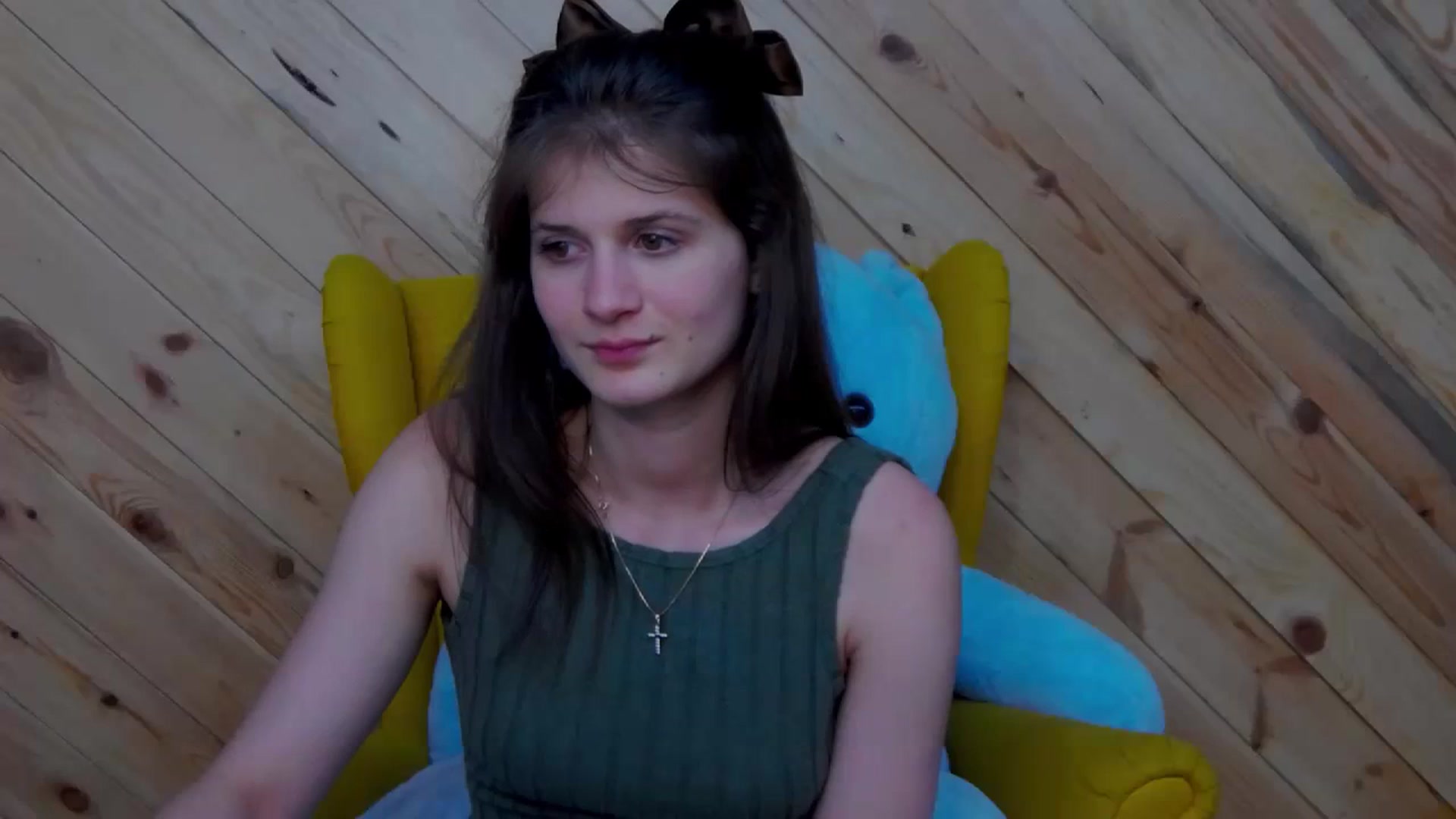Gallery image thumbnail from LeslieKat's myfreecams stream on, 04/10/2024, 21:39 image 11 of 20