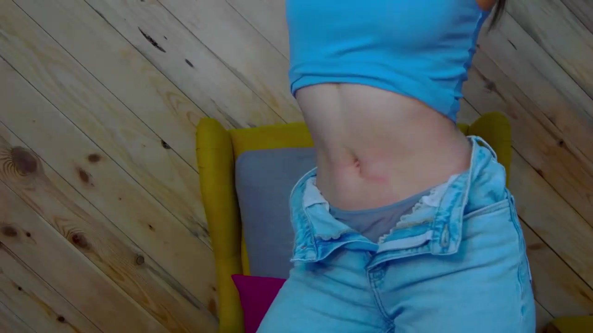 Gallery image thumbnail from LeslieKat's myfreecams stream on, 04/13/2024, 23:47 image 16 of 20