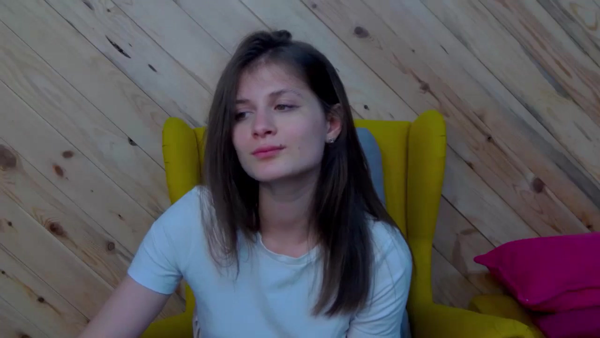 Gallery image thumbnail from LeslieKat's myfreecams stream on, 04/24/2024, 21:08 image 8 of 20