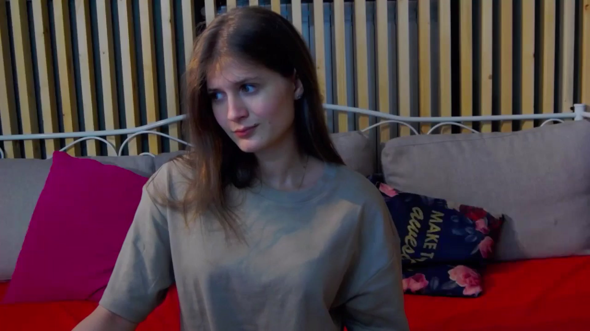 Gallery image thumbnail from LeslieKat's myfreecams stream on, 04/28/2024, 18:48 image 18 of 20