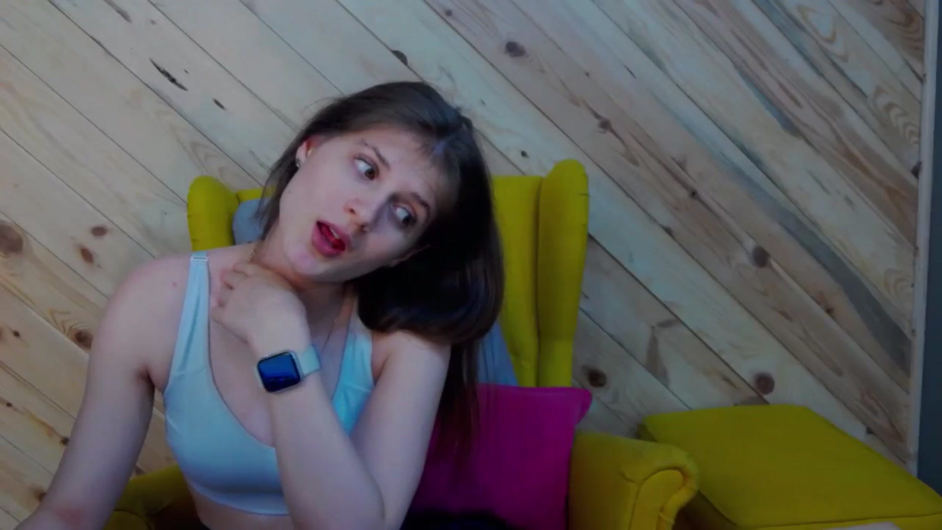 Gallery image thumbnail from LeslieKat's myfreecams stream on, 04/30/2024, 18:09 image 12 of 20