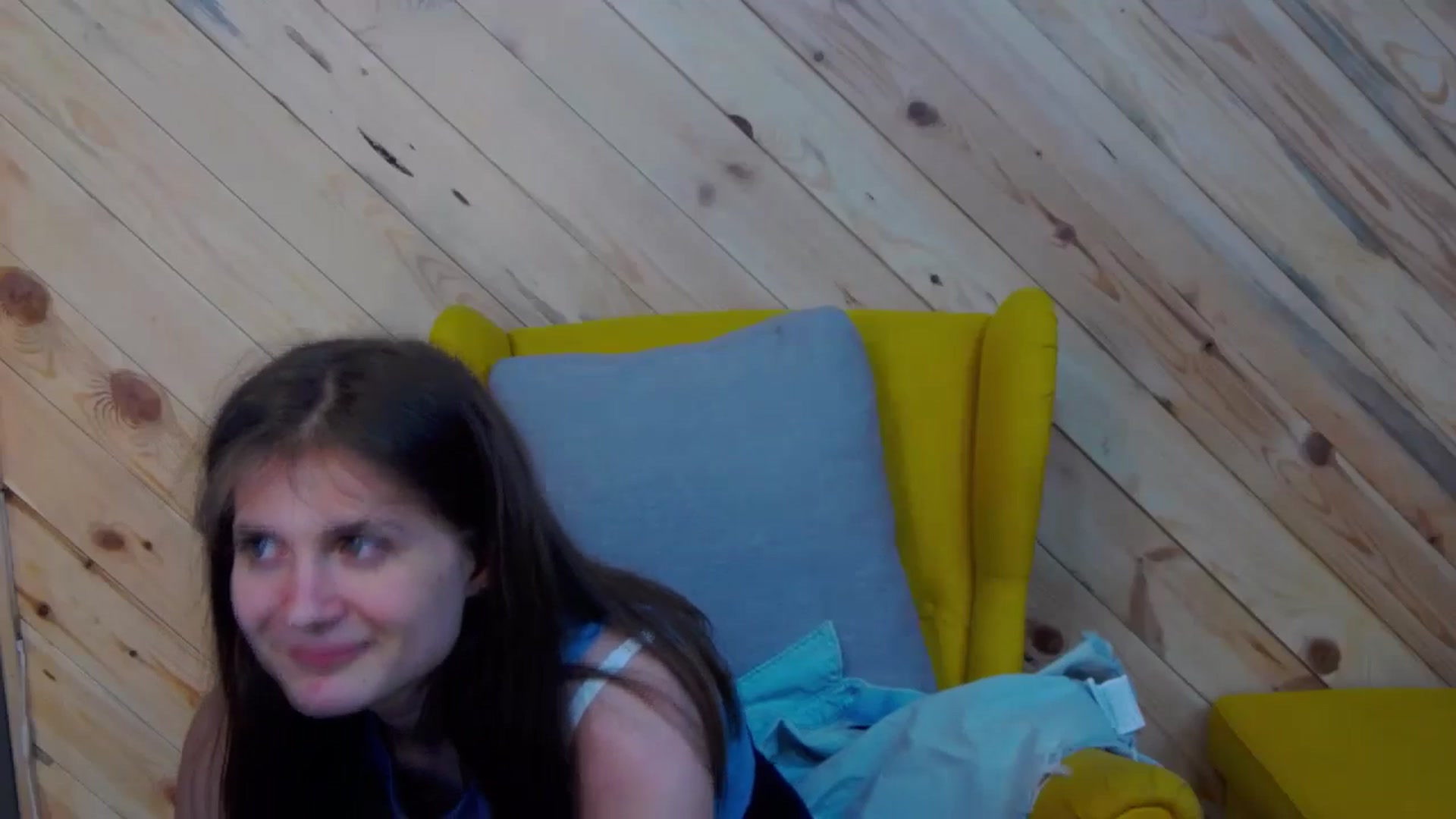 Gallery image thumbnail from LeslieKat's myfreecams stream on, 05/01/2024, 24:21 image 12 of 20