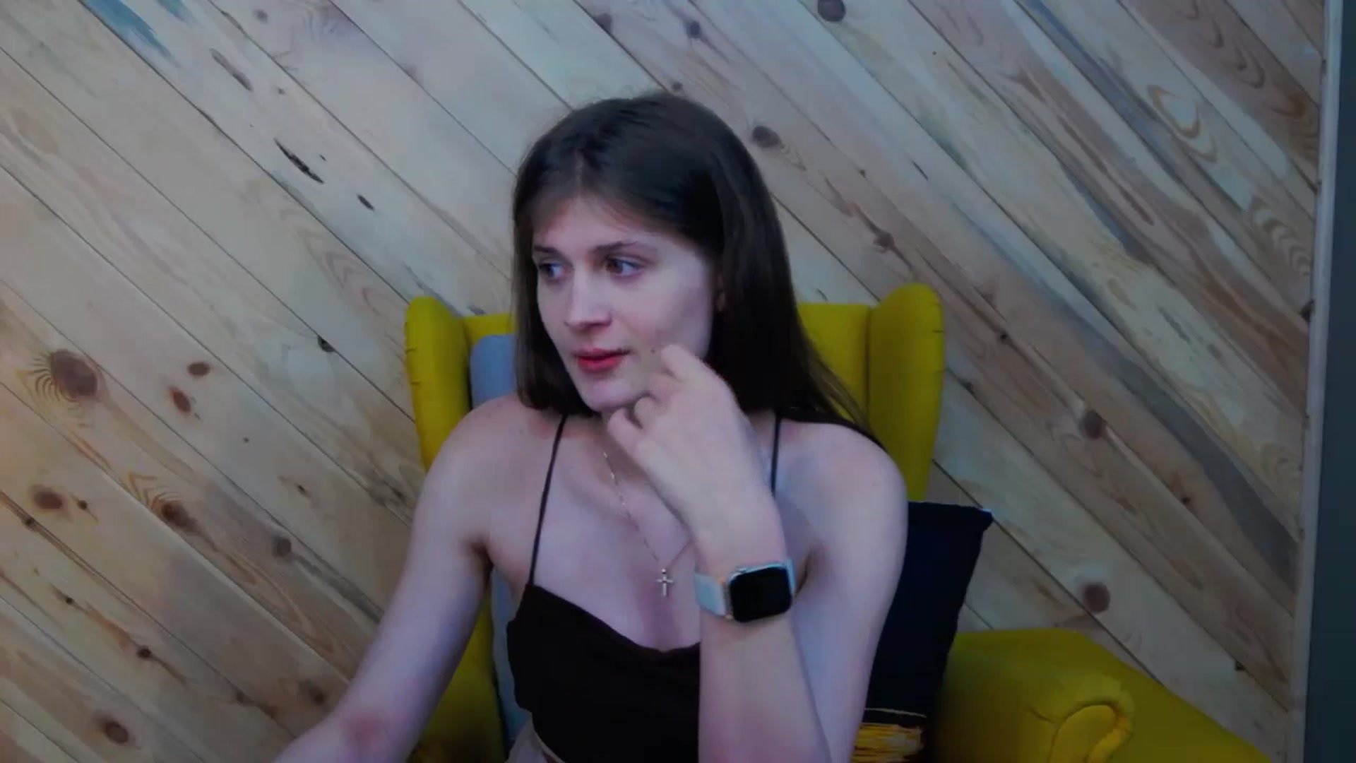 Gallery image thumbnail from LeslieKat's myfreecams stream on, 05/03/2024, 18:22 image 2 of 20