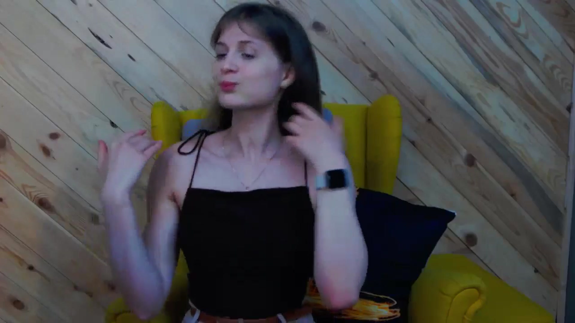 Gallery image thumbnail from LeslieKat's myfreecams stream on, 05/03/2024, 18:22 image 5 of 20