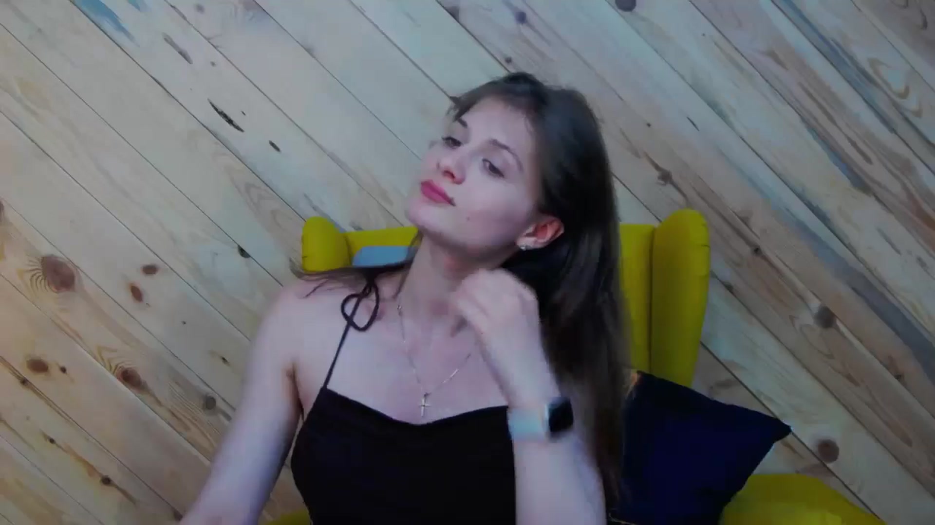 Gallery image thumbnail from LeslieKat's myfreecams stream on, 05/03/2024, 18:22 image 16 of 20