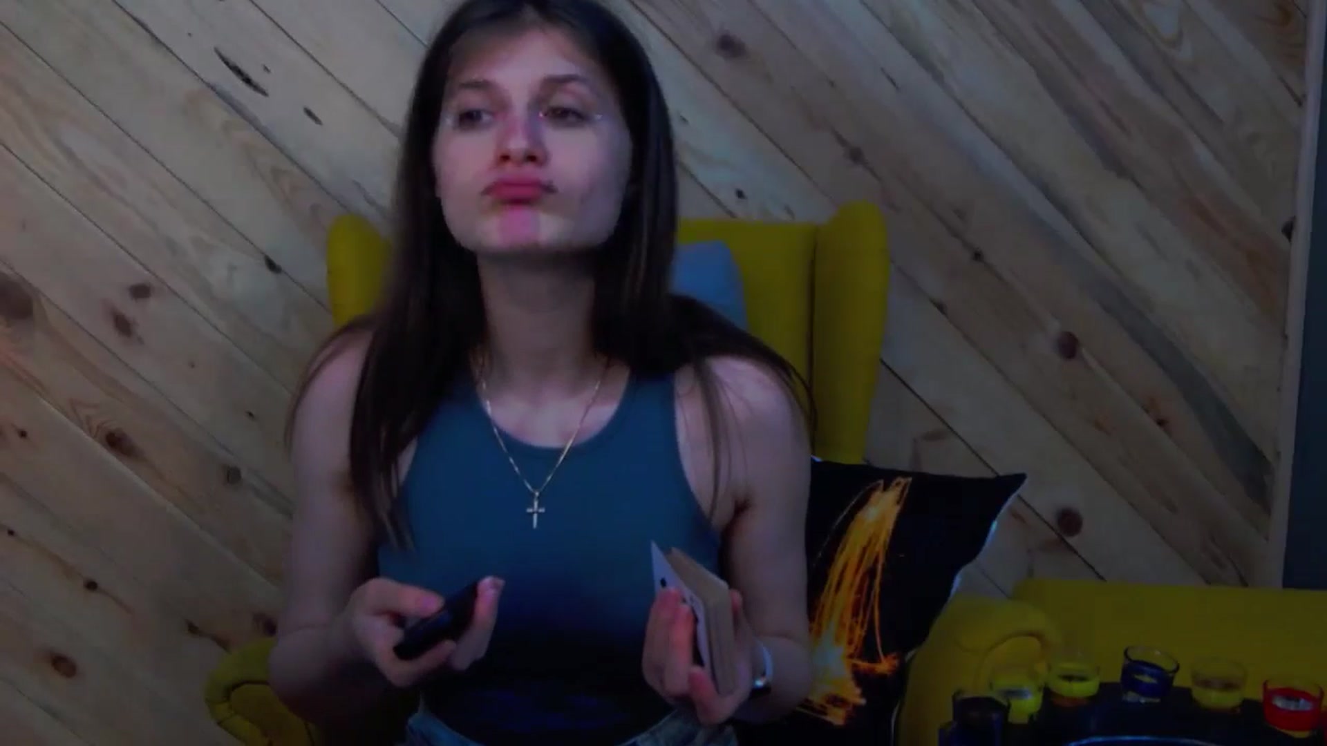 Gallery image thumbnail from LeslieKat's myfreecams stream on, 05/05/2024, 24:19 image 2 of 20
