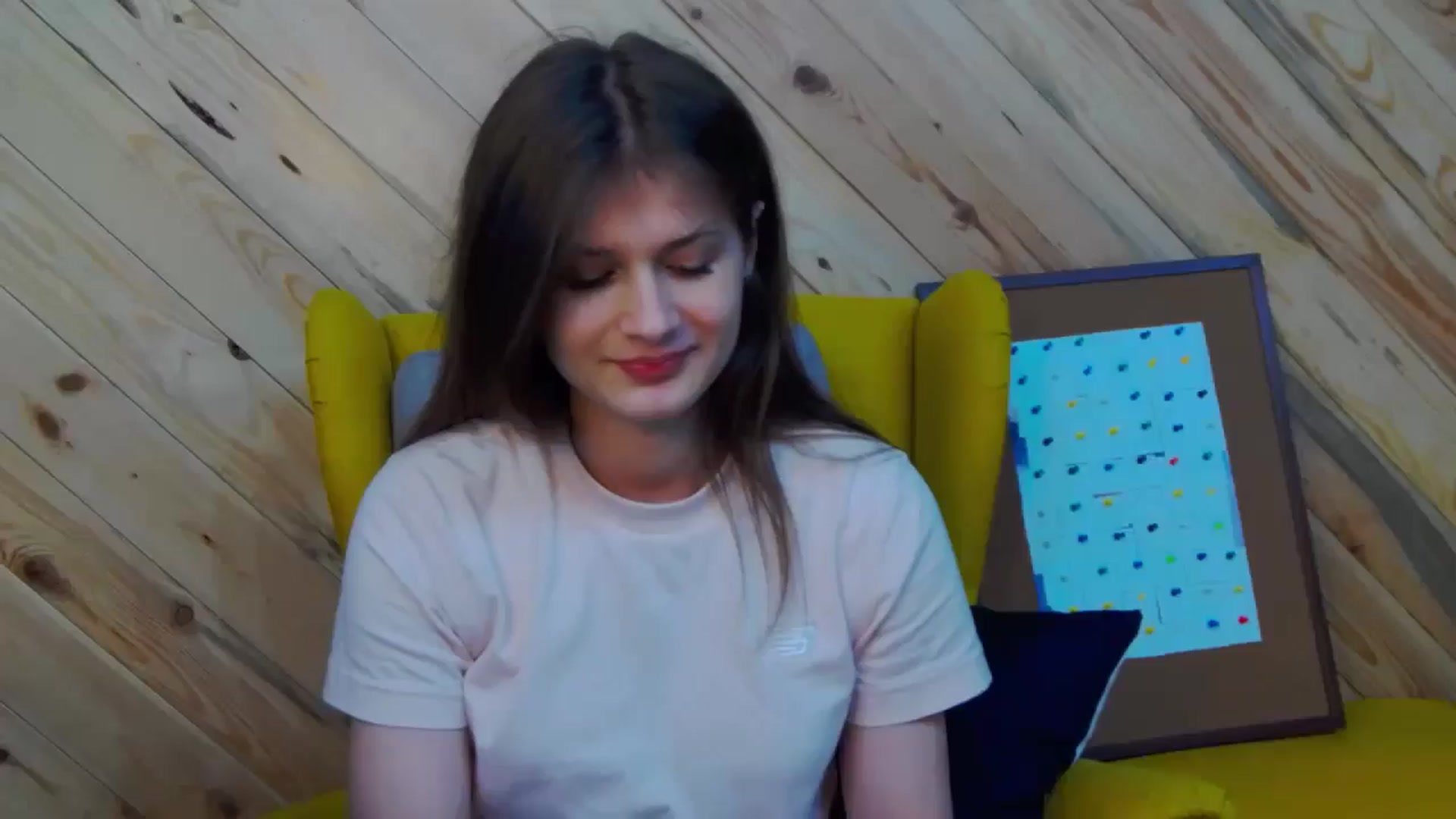 Gallery image thumbnail from LeslieKat's myfreecams stream on, 05/05/2024, 18:03 image 1 of 20