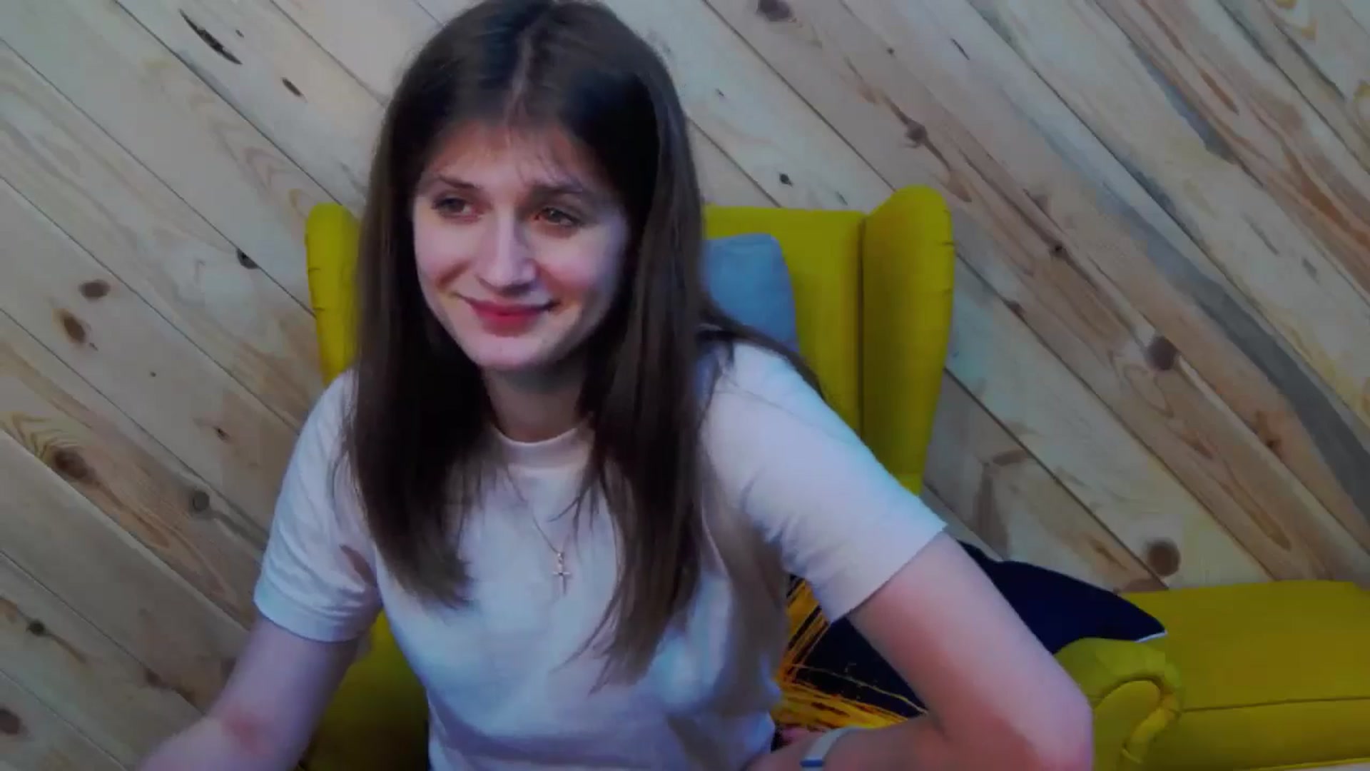 Gallery image thumbnail from LeslieKat's myfreecams stream on, 05/05/2024, 22:41 image 17 of 20
