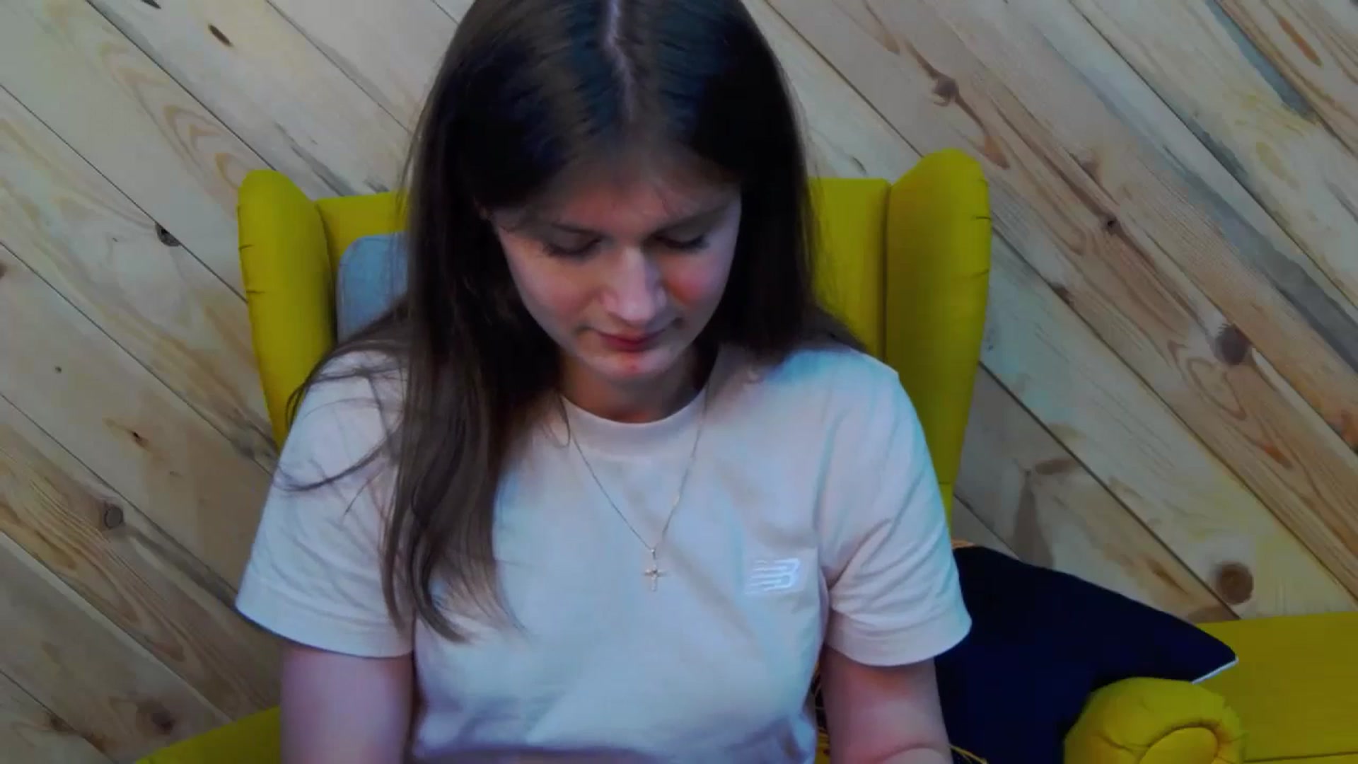 Gallery image thumbnail from LeslieKat's myfreecams stream on, 05/05/2024, 22:41 image 2 of 20
