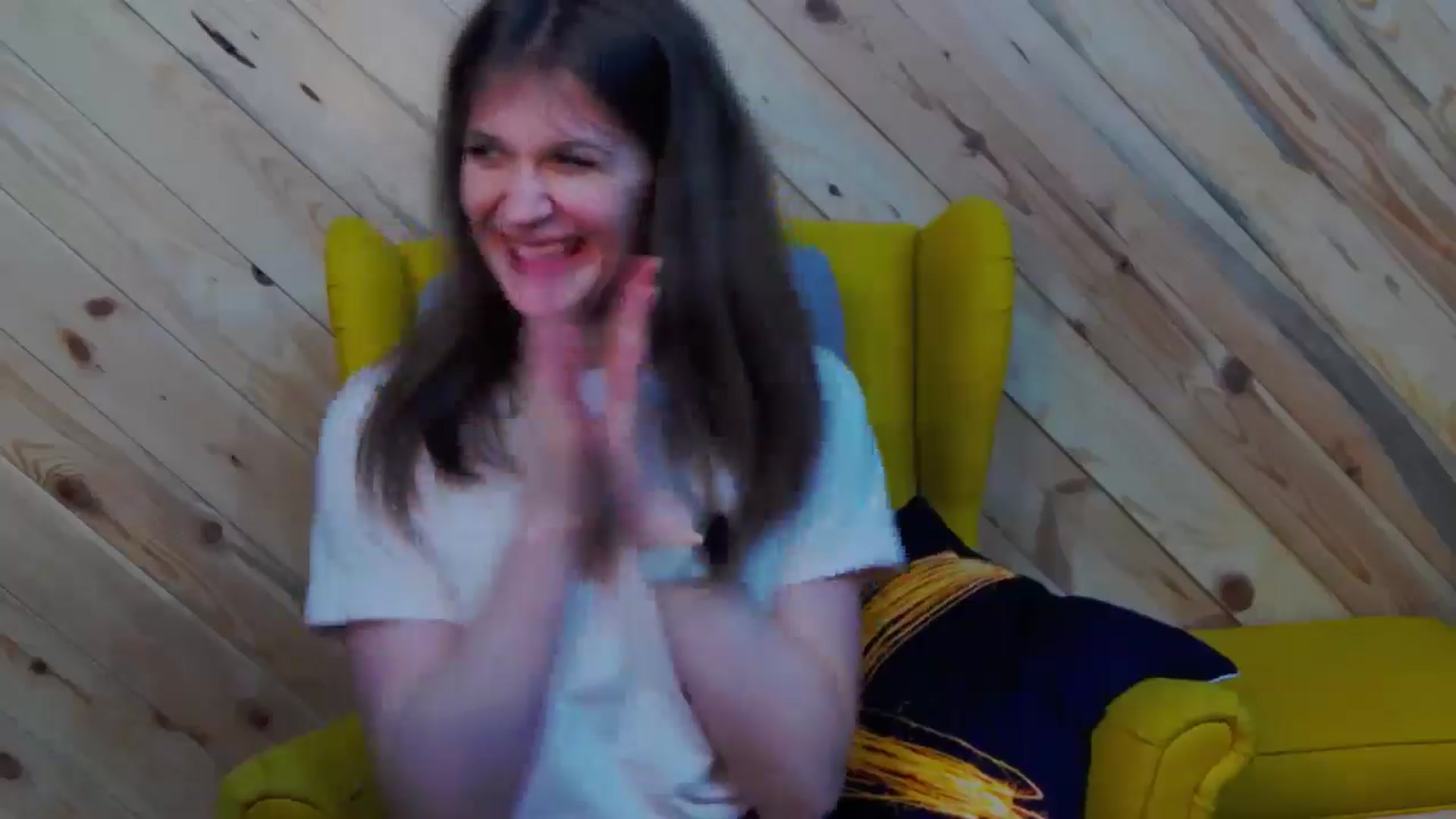 Gallery image thumbnail from LeslieKat's myfreecams stream on, 05/05/2024, 22:41 image 19 of 20