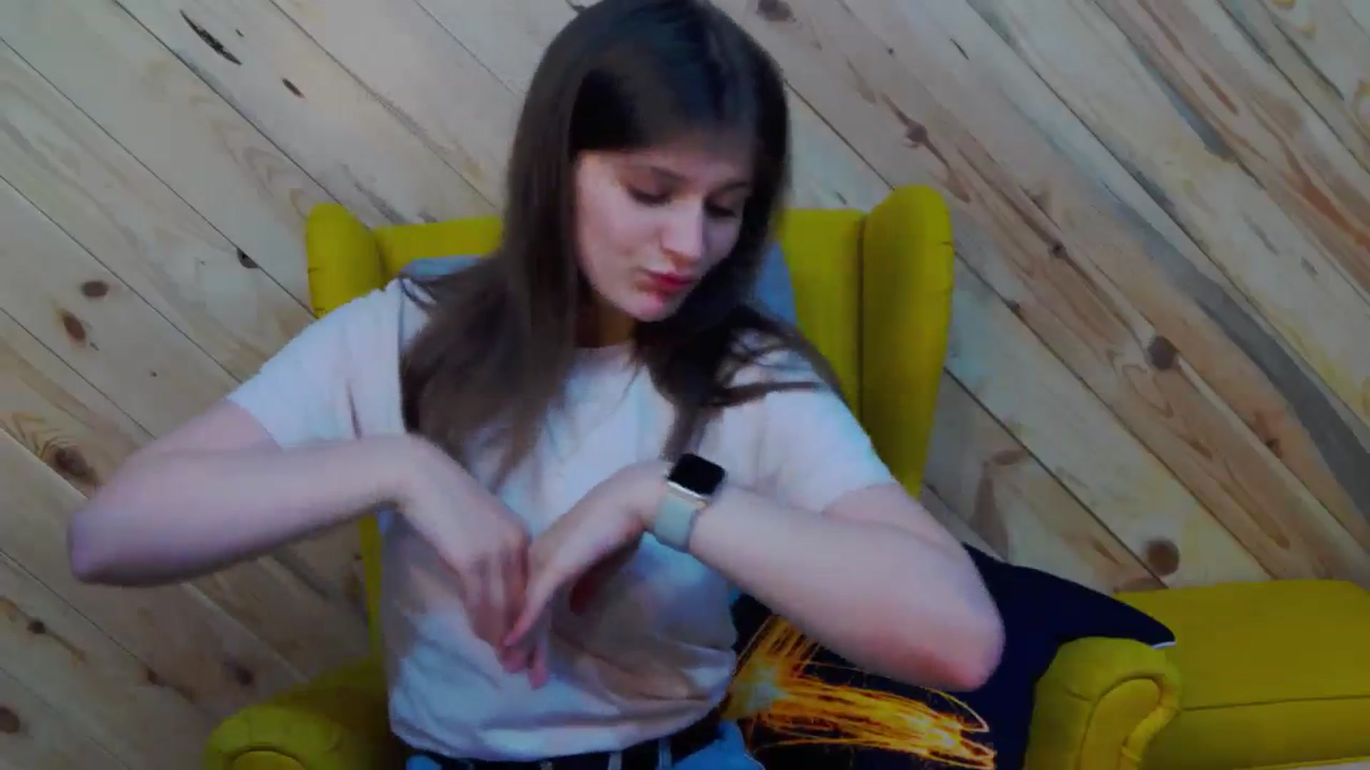 Gallery image thumbnail from LeslieKat's myfreecams stream on, 05/05/2024, 22:41 image 12 of 20