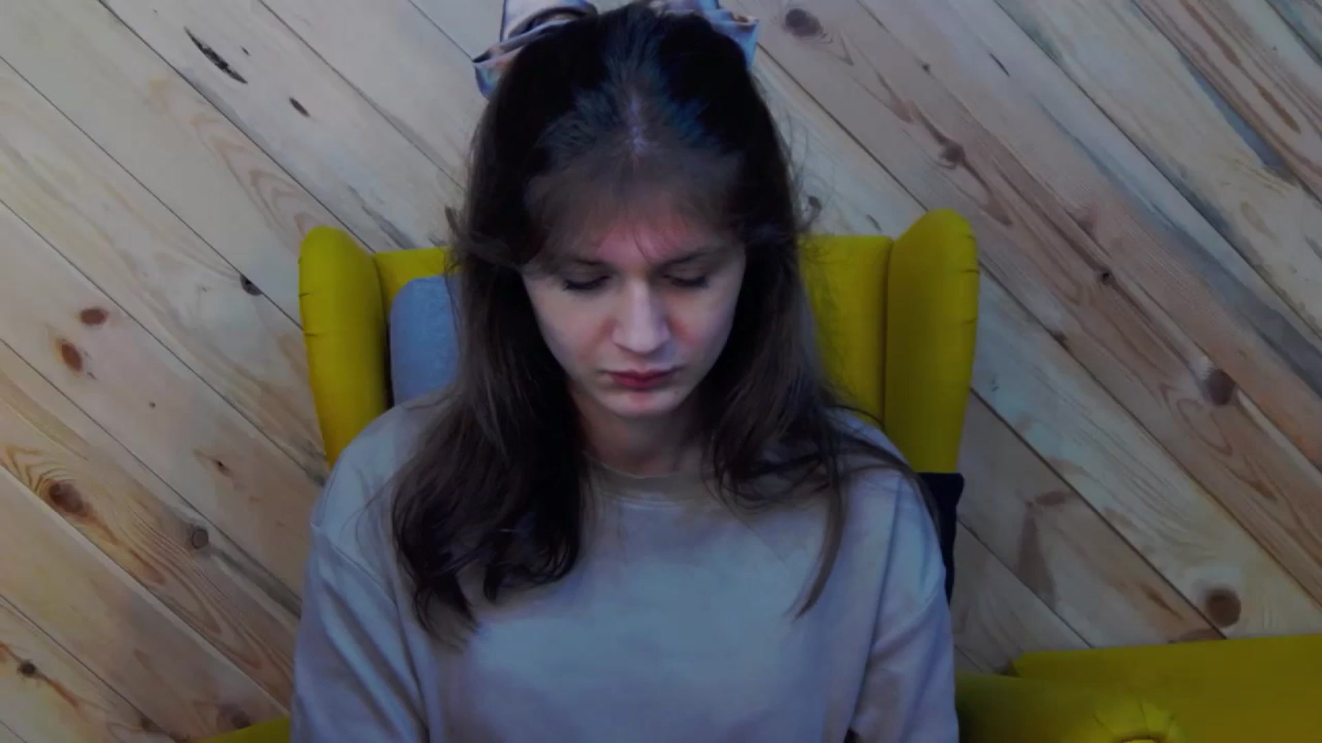 Gallery image thumbnail from LeslieKat's myfreecams stream on, 05/06/2024, 18:00 image 15 of 20