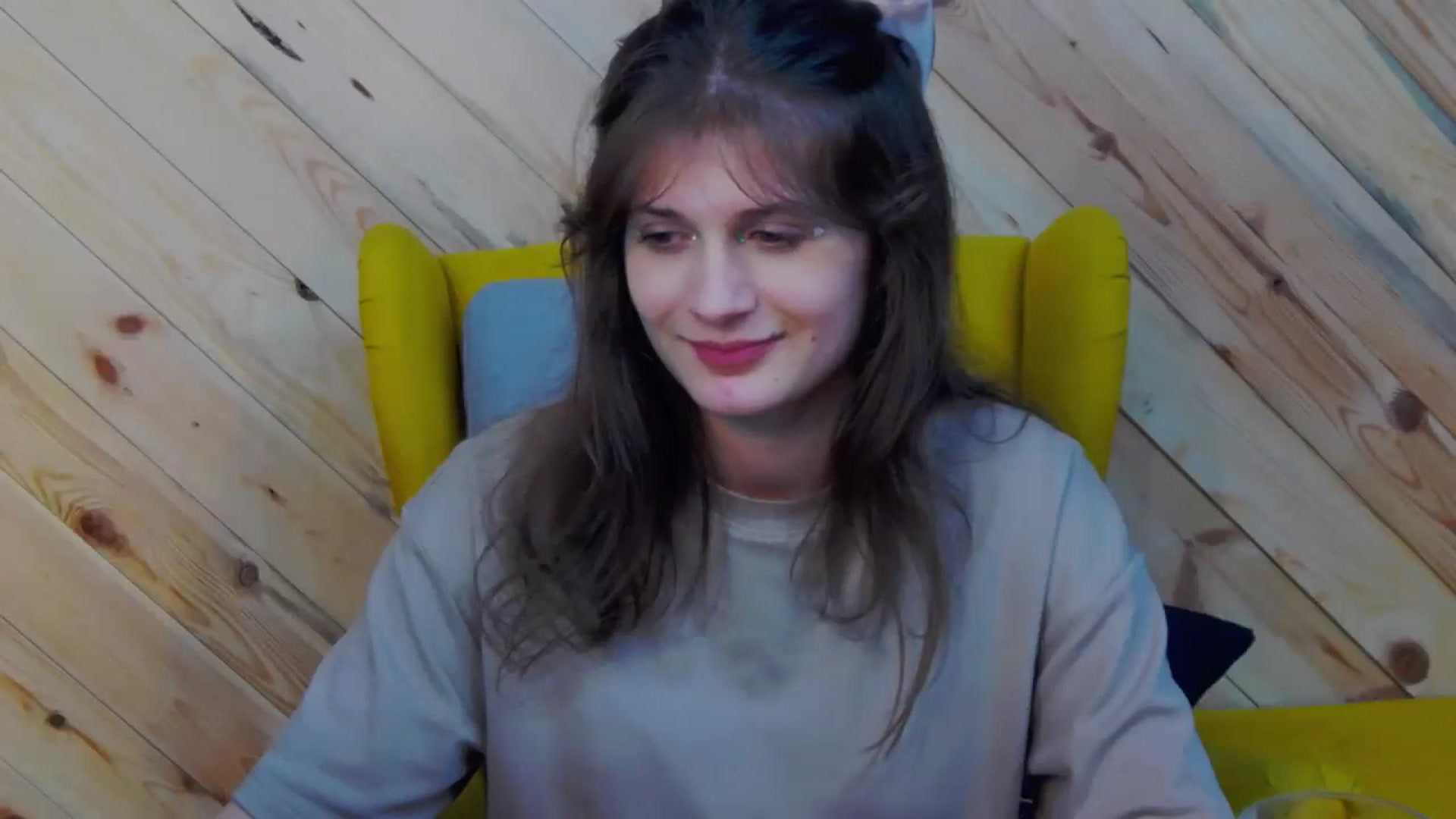 Gallery image thumbnail from LeslieKat's myfreecams stream on, 05/06/2024, 22:04 image 5 of 20
