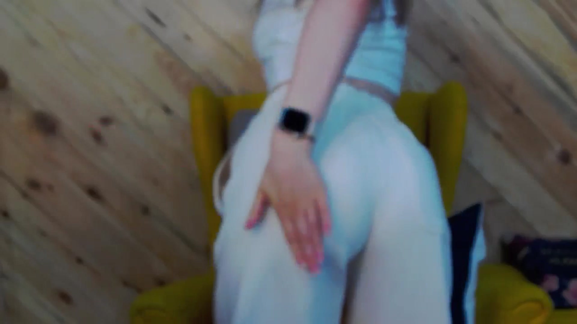 Gallery image thumbnail from LeslieKat's myfreecams stream on, 05/07/2024, 17:31 image 17 of 20