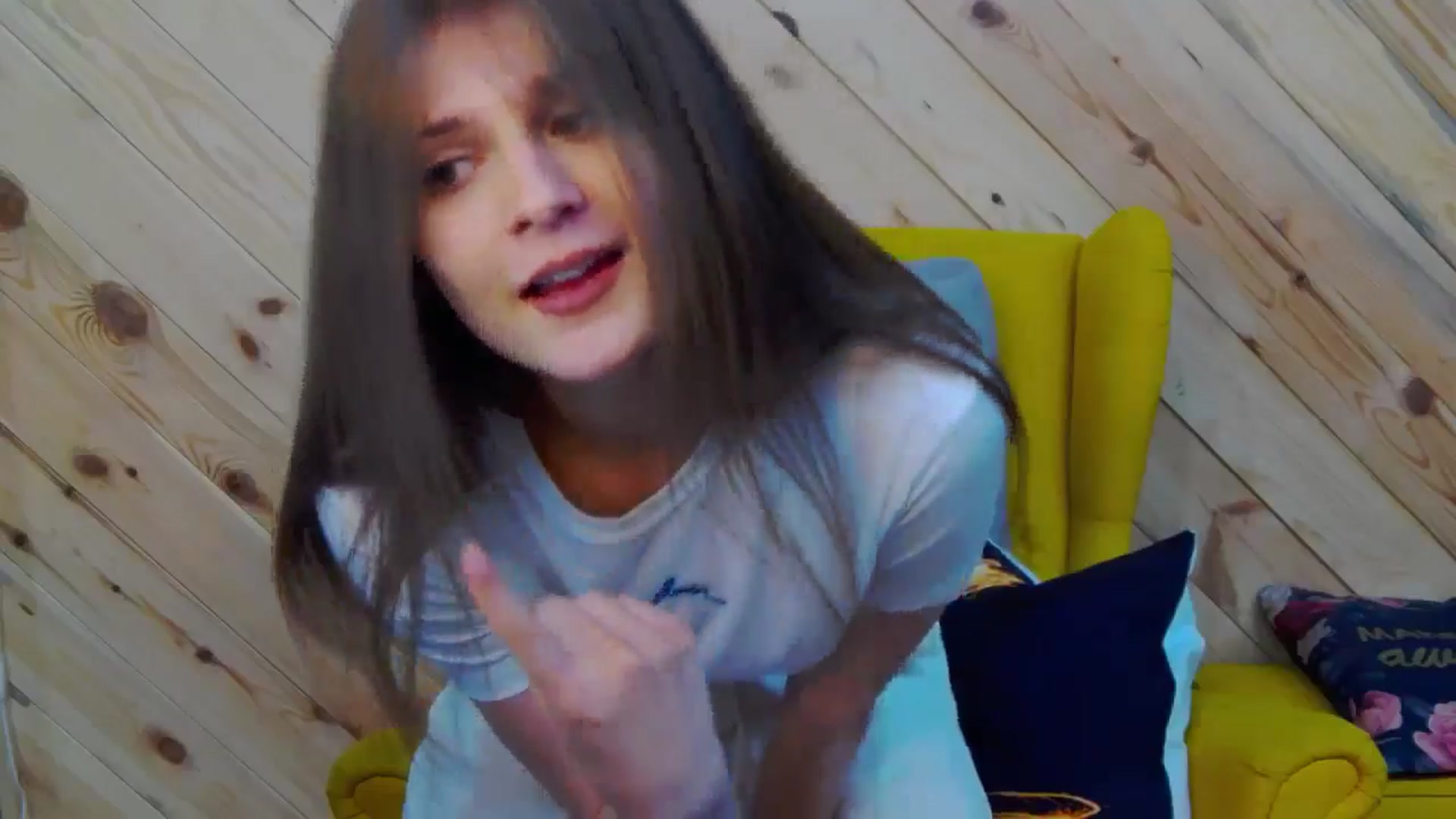 Gallery image thumbnail from LeslieKat's myfreecams stream on, 05/07/2024, 17:31 image 12 of 20