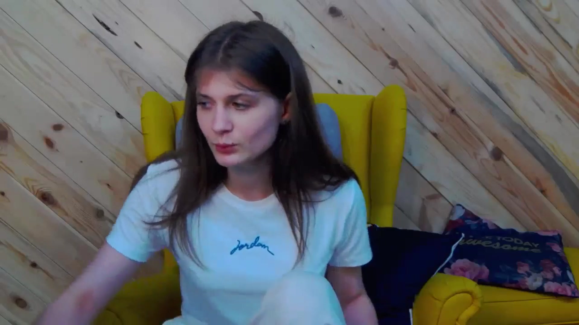 Gallery image thumbnail from LeslieKat's myfreecams stream on, 05/07/2024, 23:14 image 17 of 20