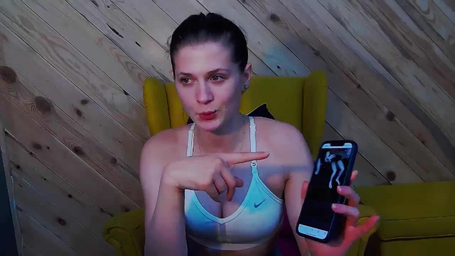 Gallery image thumbnail from LeslieKat's myfreecams stream on, 05/15/2024, 22:15 image 18 of 20