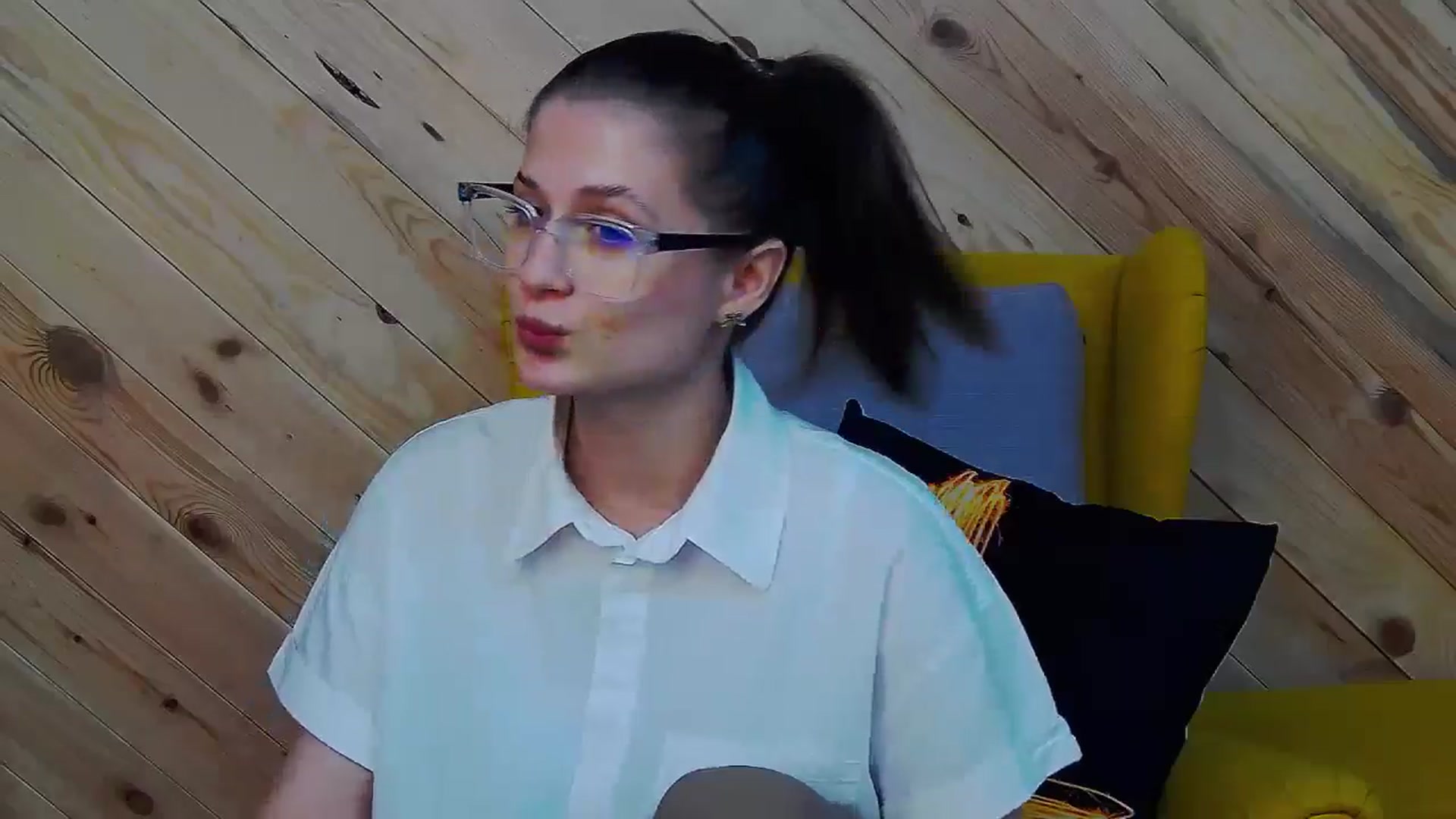 Gallery image thumbnail from LeslieKat's myfreecams stream on, 05/16/2024, 18:49 image 10 of 20