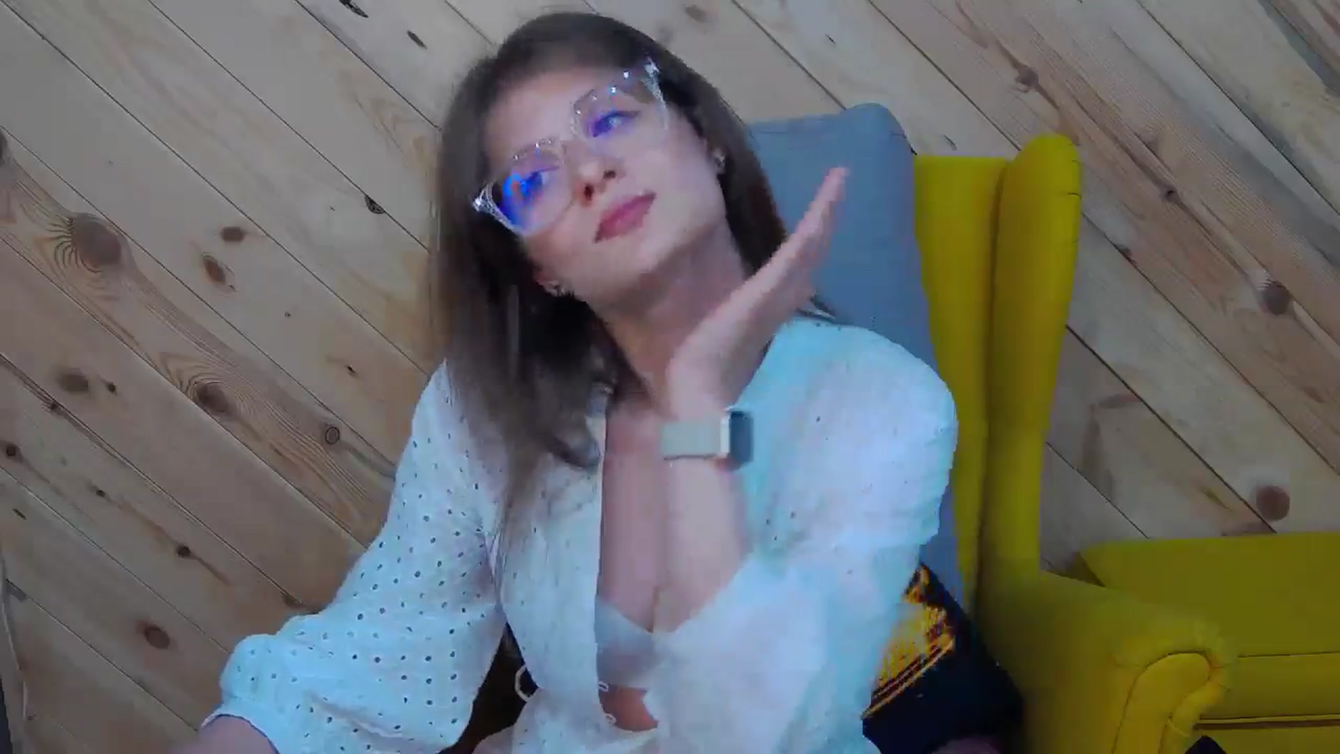 Gallery image thumbnail from LeslieKat's myfreecams stream on, 05/18/2024, 19:35 image 17 of 20