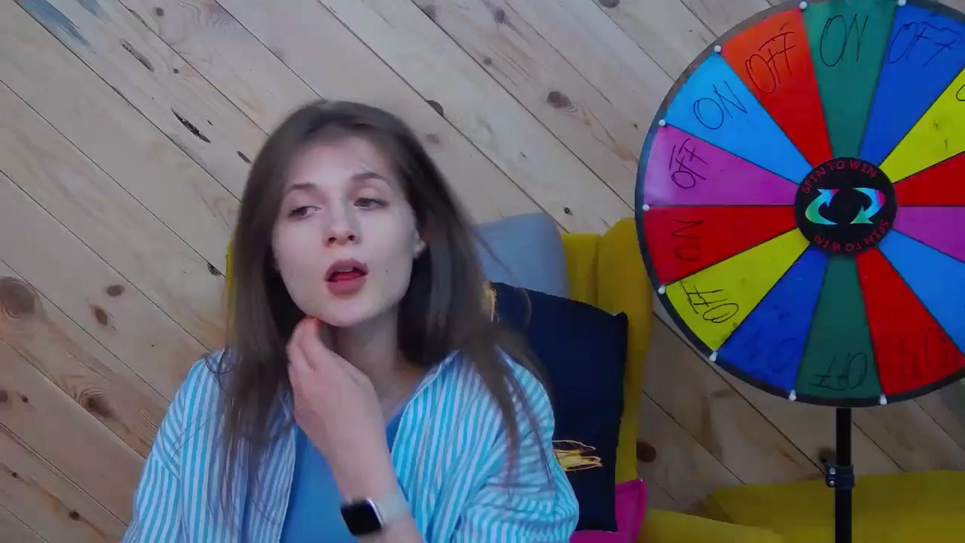 Gallery image thumbnail from LeslieKat's myfreecams stream on, 05/24/2024, 17:42 image 1 of 20