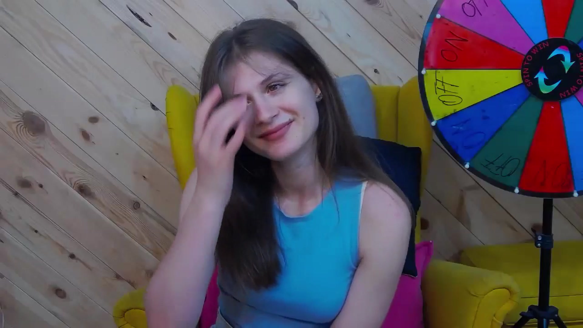 Gallery image thumbnail from LeslieKat's myfreecams stream on, 05/24/2024, 18:19 image 15 of 20