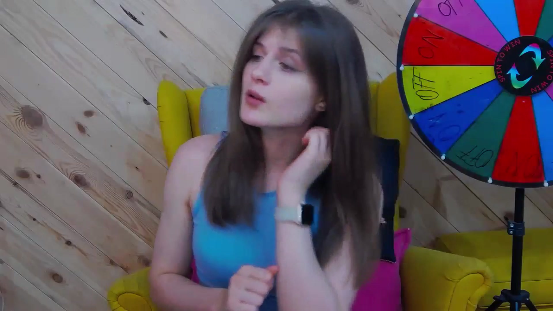 Gallery image thumbnail from LeslieKat's myfreecams stream on, 05/24/2024, 18:19 image 13 of 20