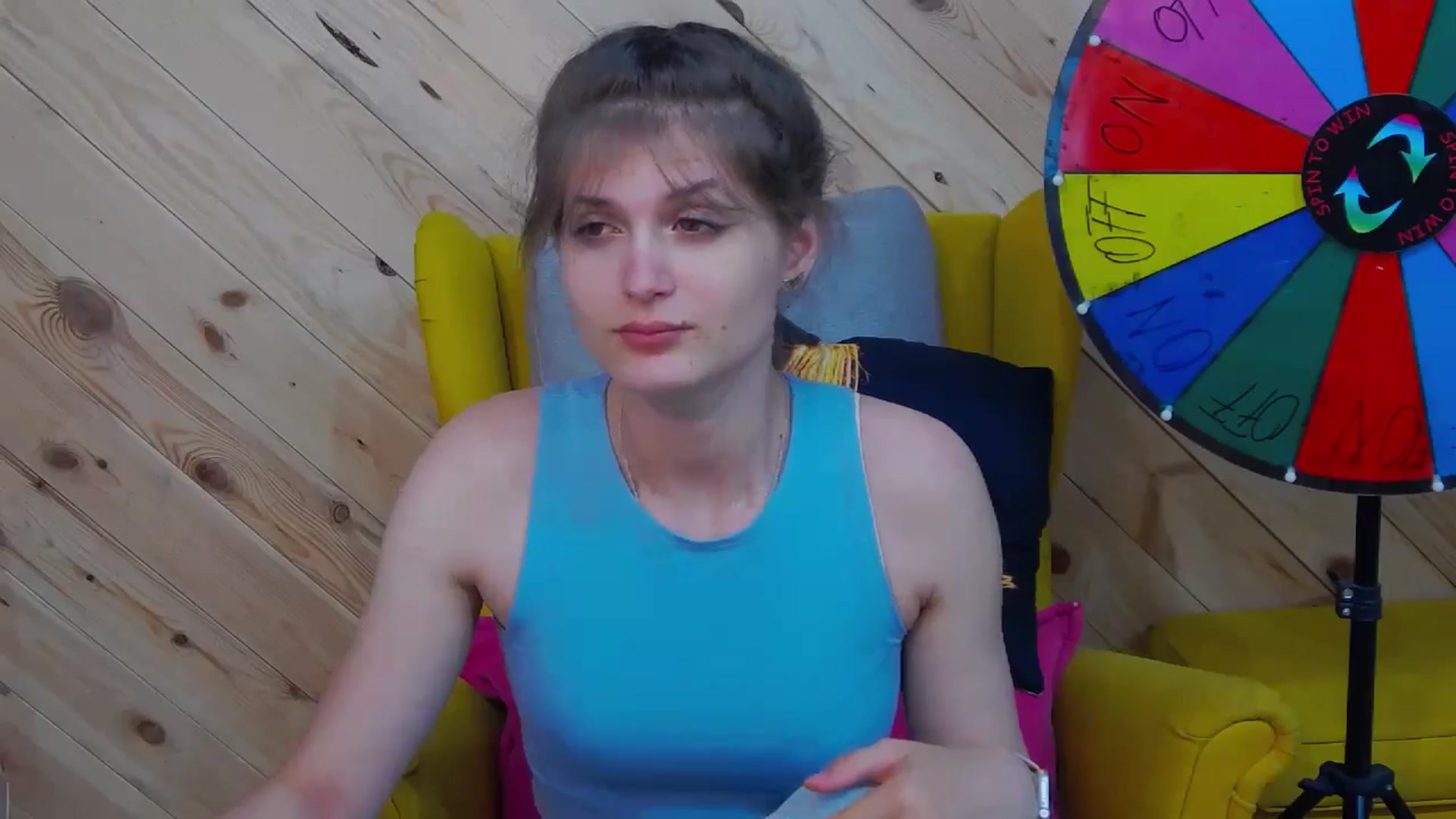 Gallery image thumbnail from LeslieKat's myfreecams stream on, 05/24/2024, 19:36 image 3 of 20